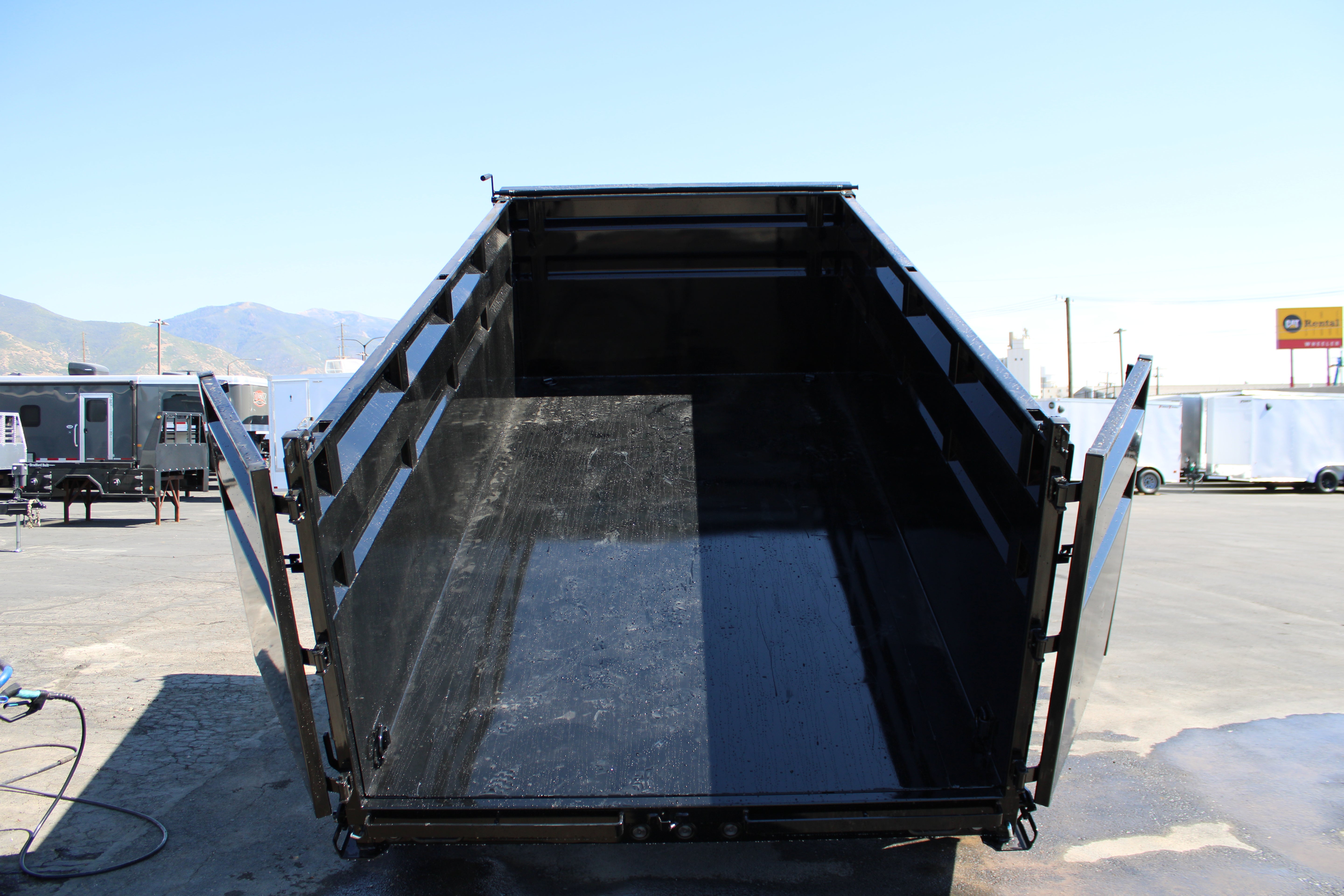2026 Load Trail 83" x 14 Dump Trailer