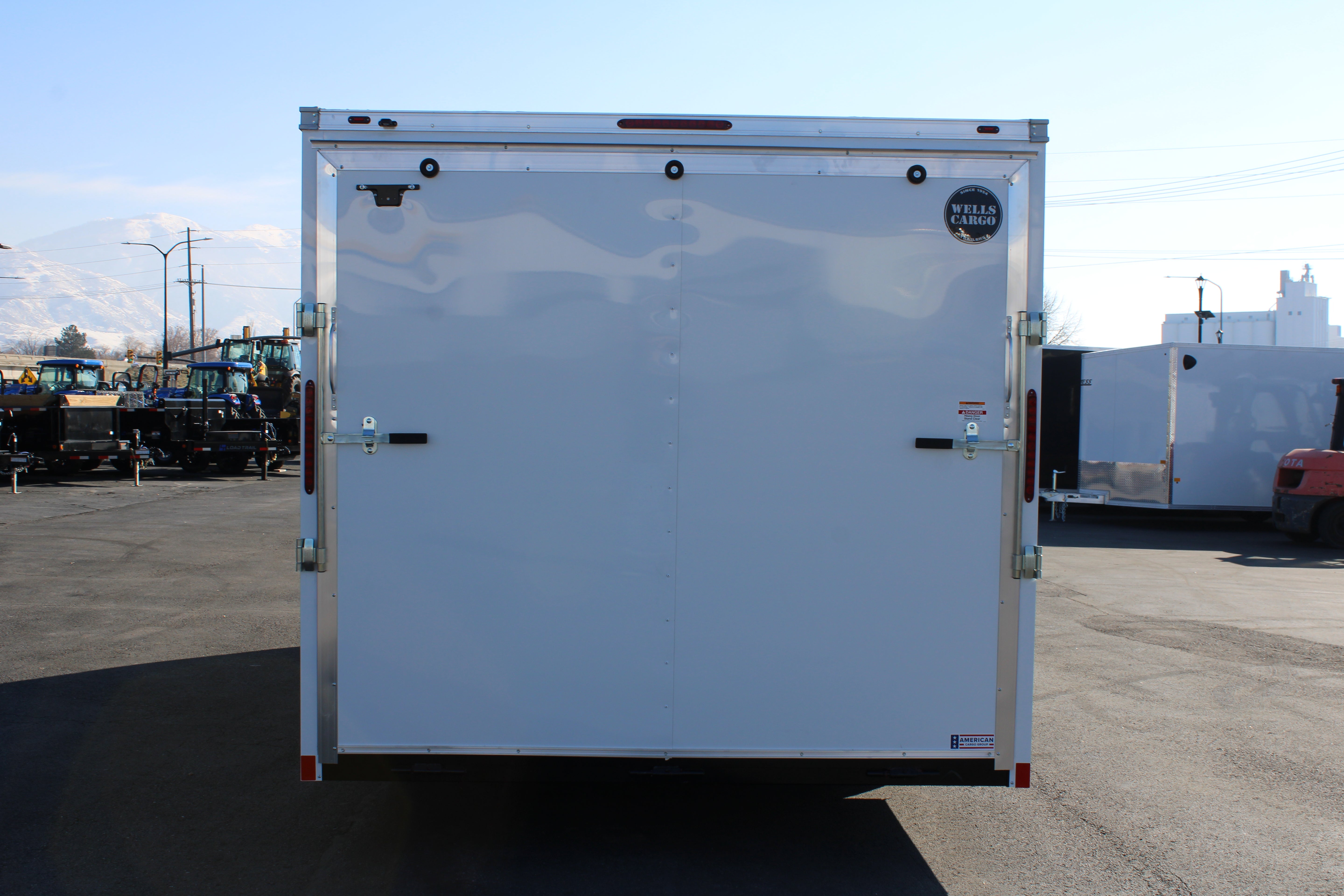 2025 Wells Cargo 8.5 x 20 Deluxe Enclosed Cargo Trailer