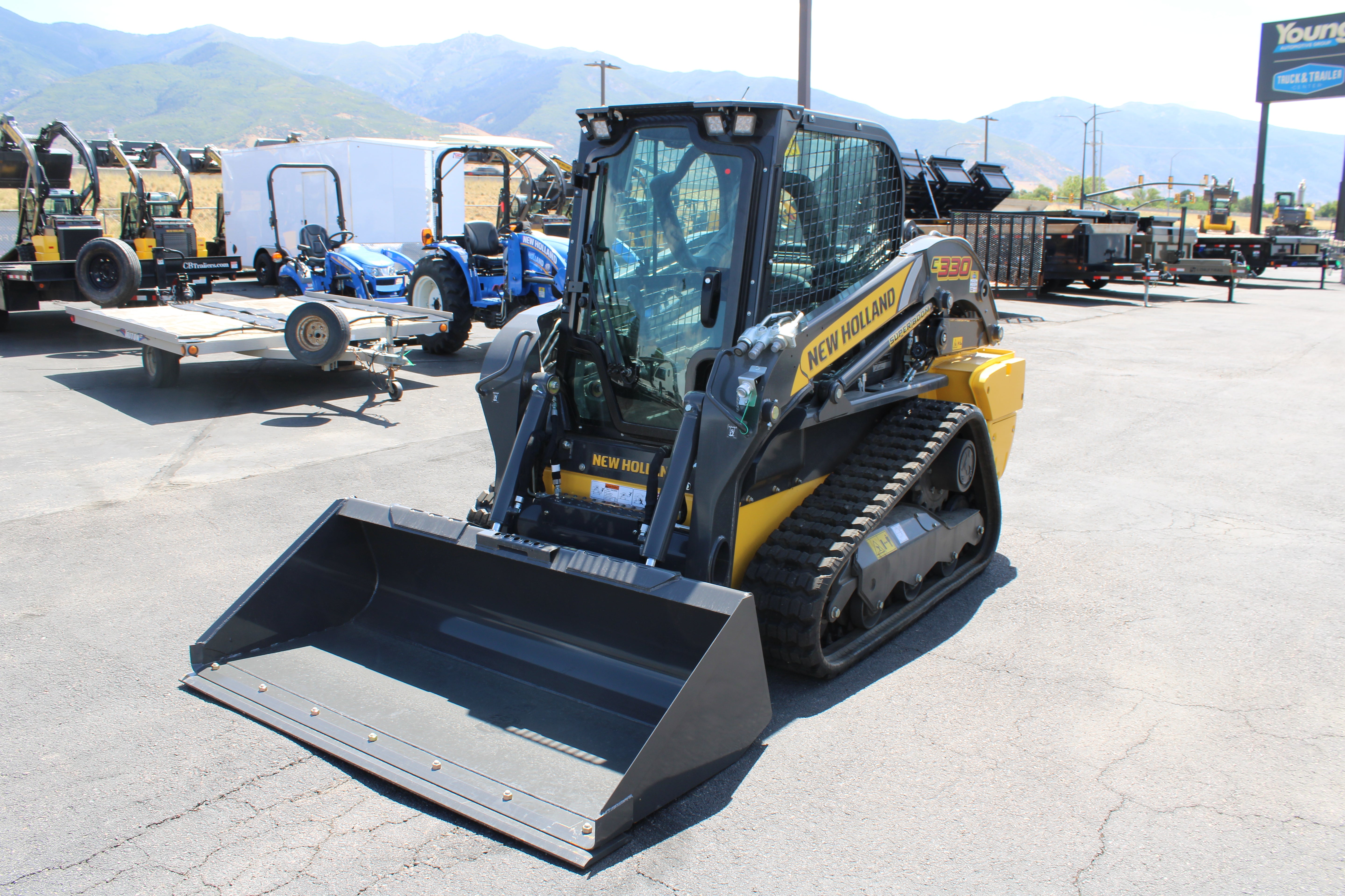 New Holland C330
