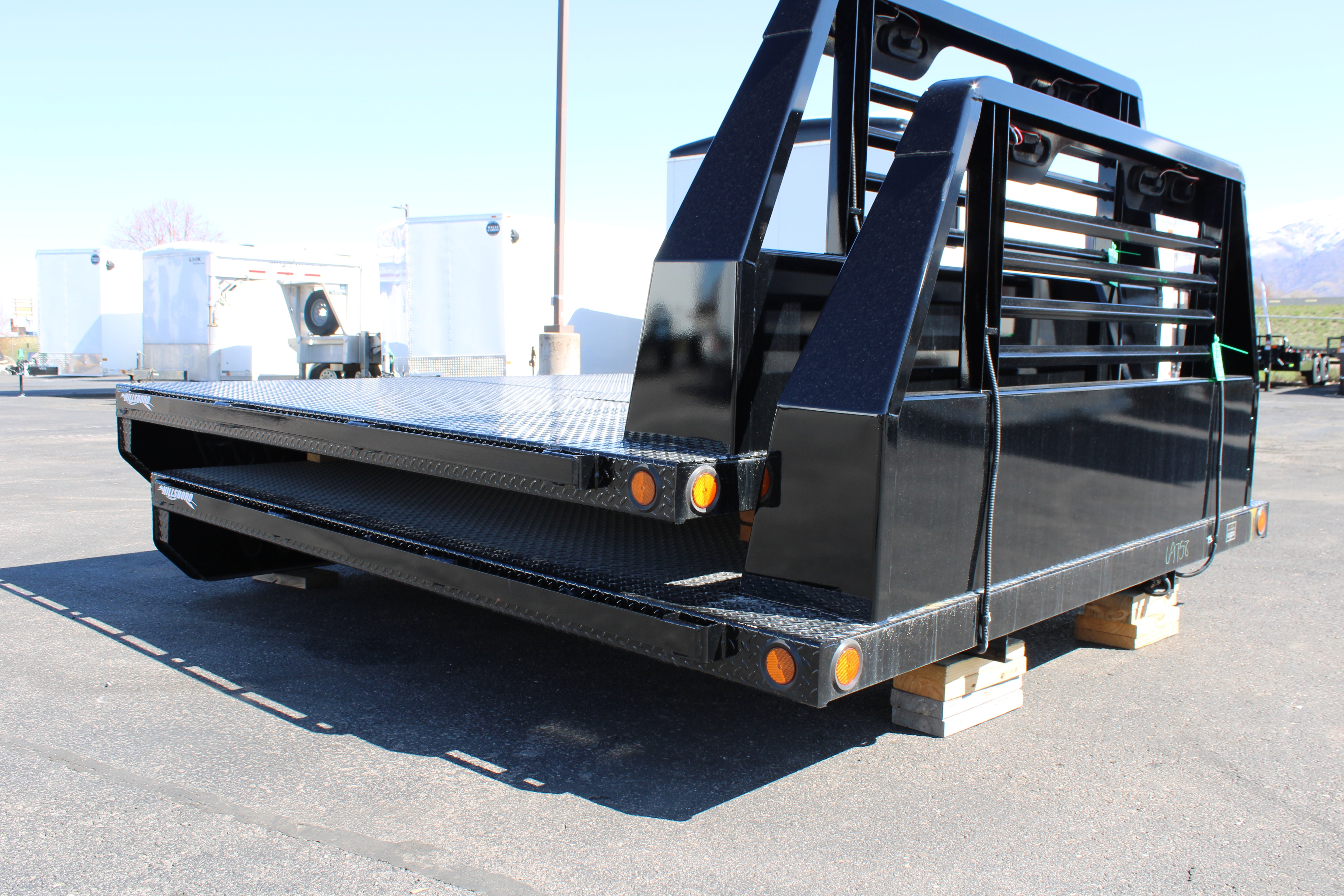 Hillsboro 8 x 11.3 Steel Flatbed Truck Bed