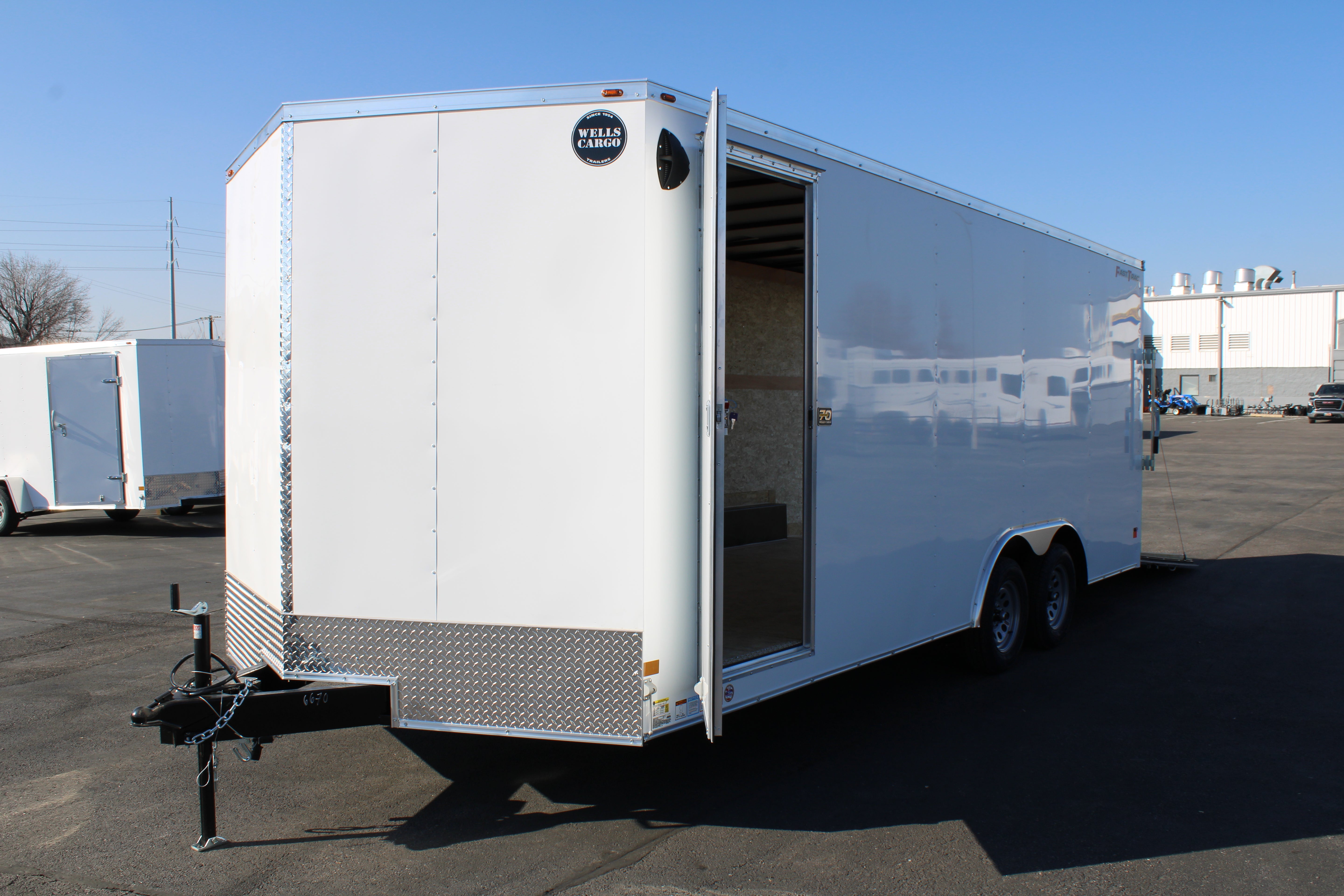 2025 Wells Cargo 8.5 x 20 Deluxe Enclosed Cargo Trailer