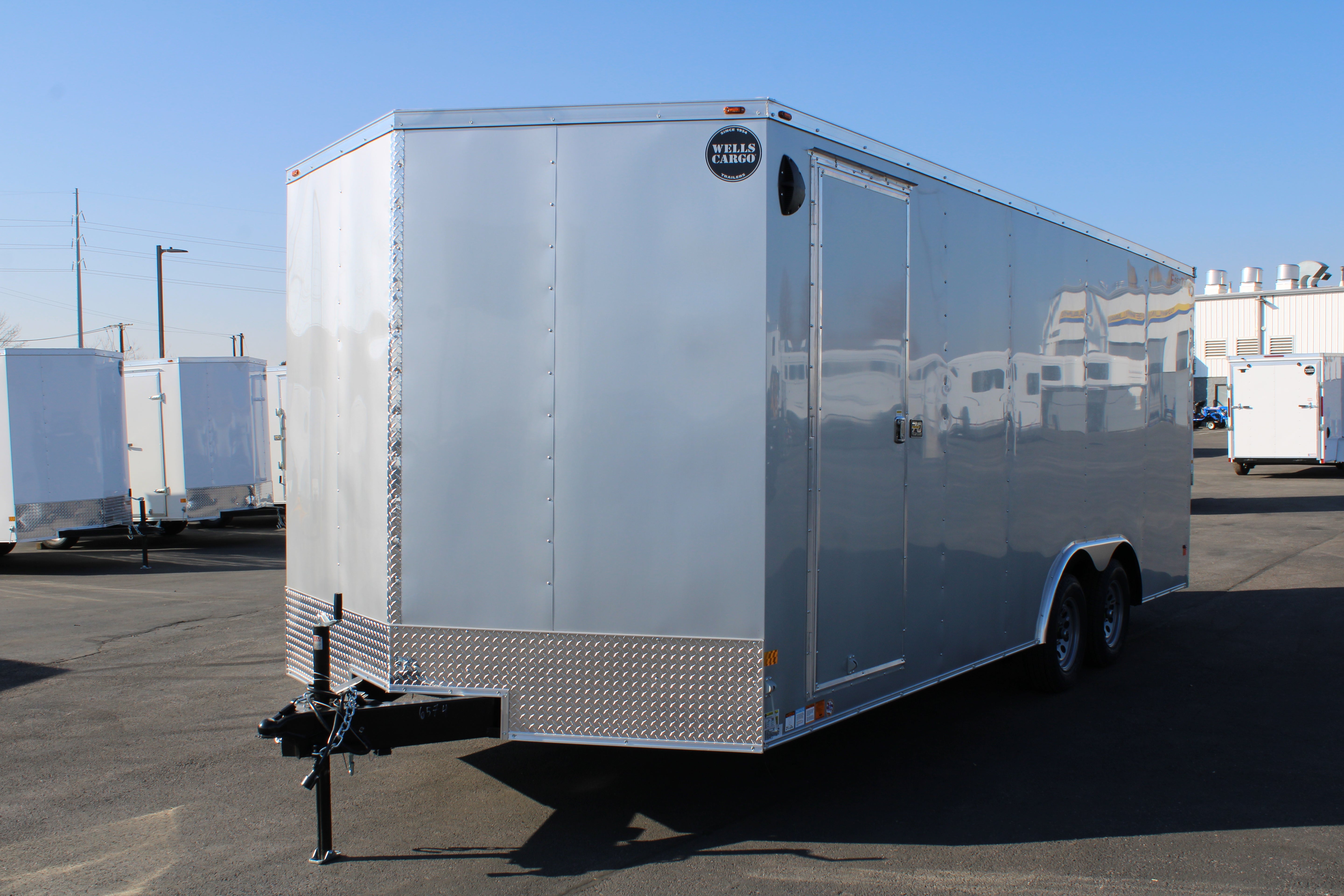 2025 Wells Cargo 8.5 x 20 Deluxe Enclosed Trailer