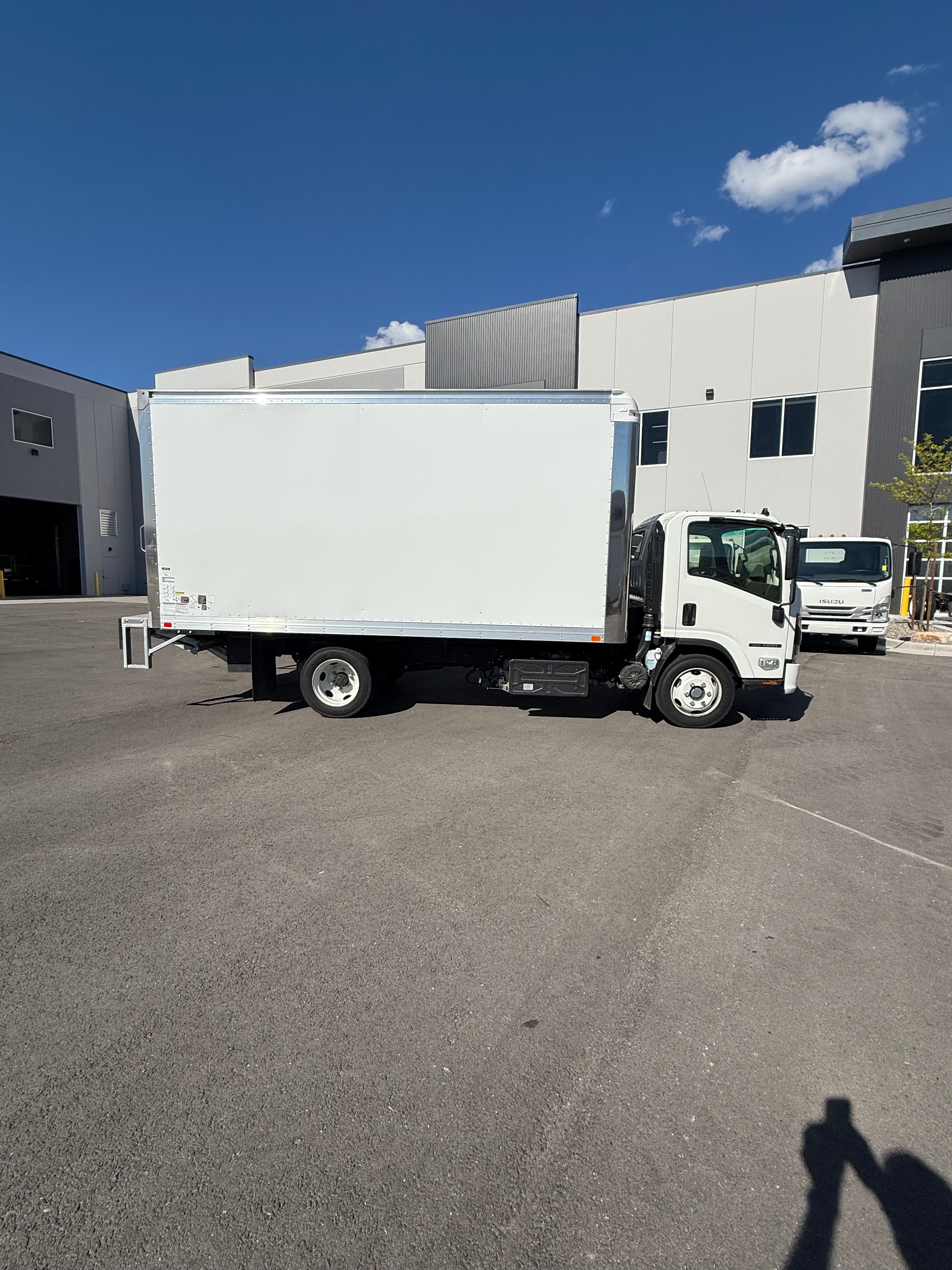 2025 ISUZU NRR Diesel 16" Box Truck Demo