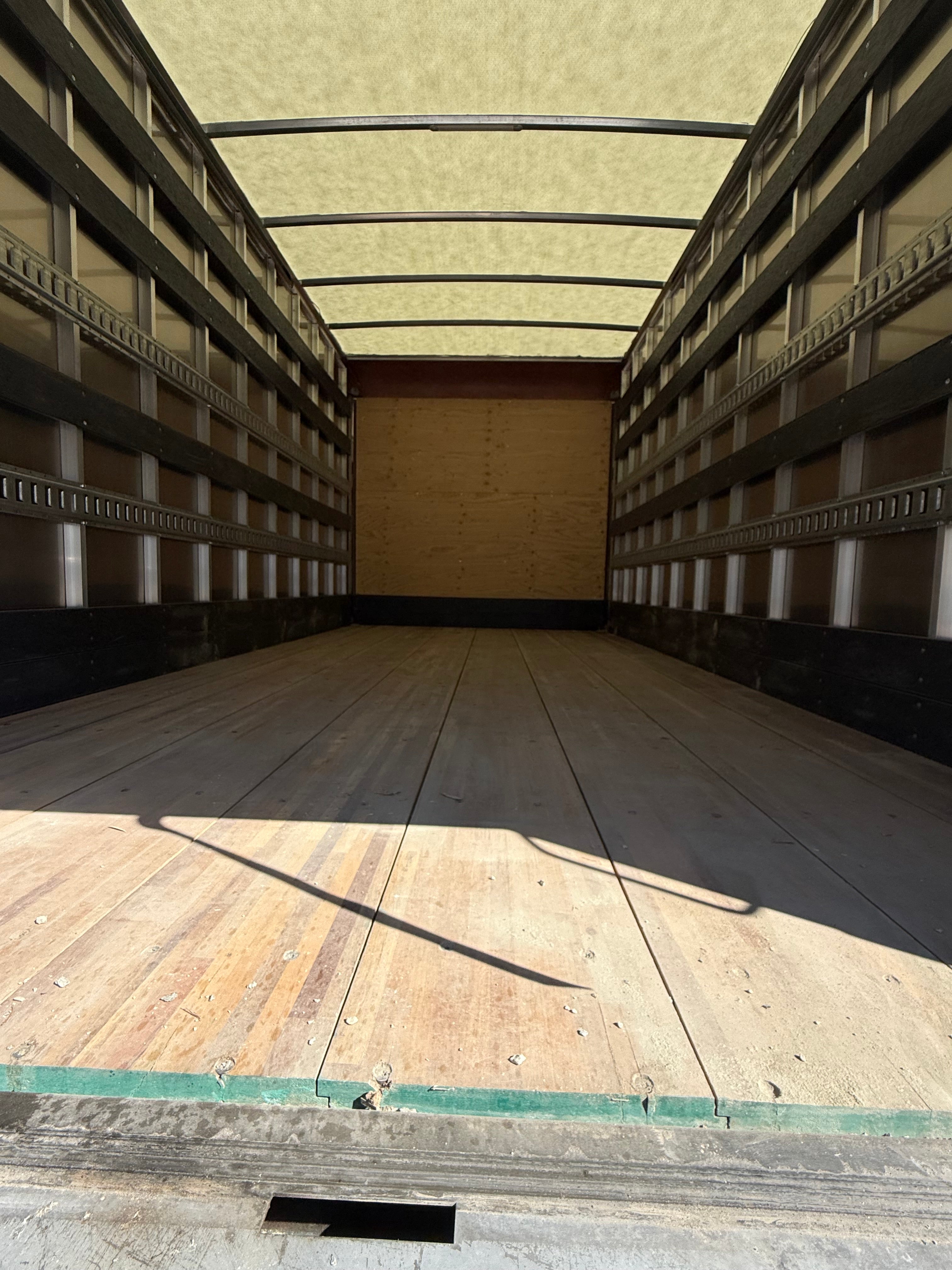 2025 ISUZU NRR Diesel 16" Box Truck Demo