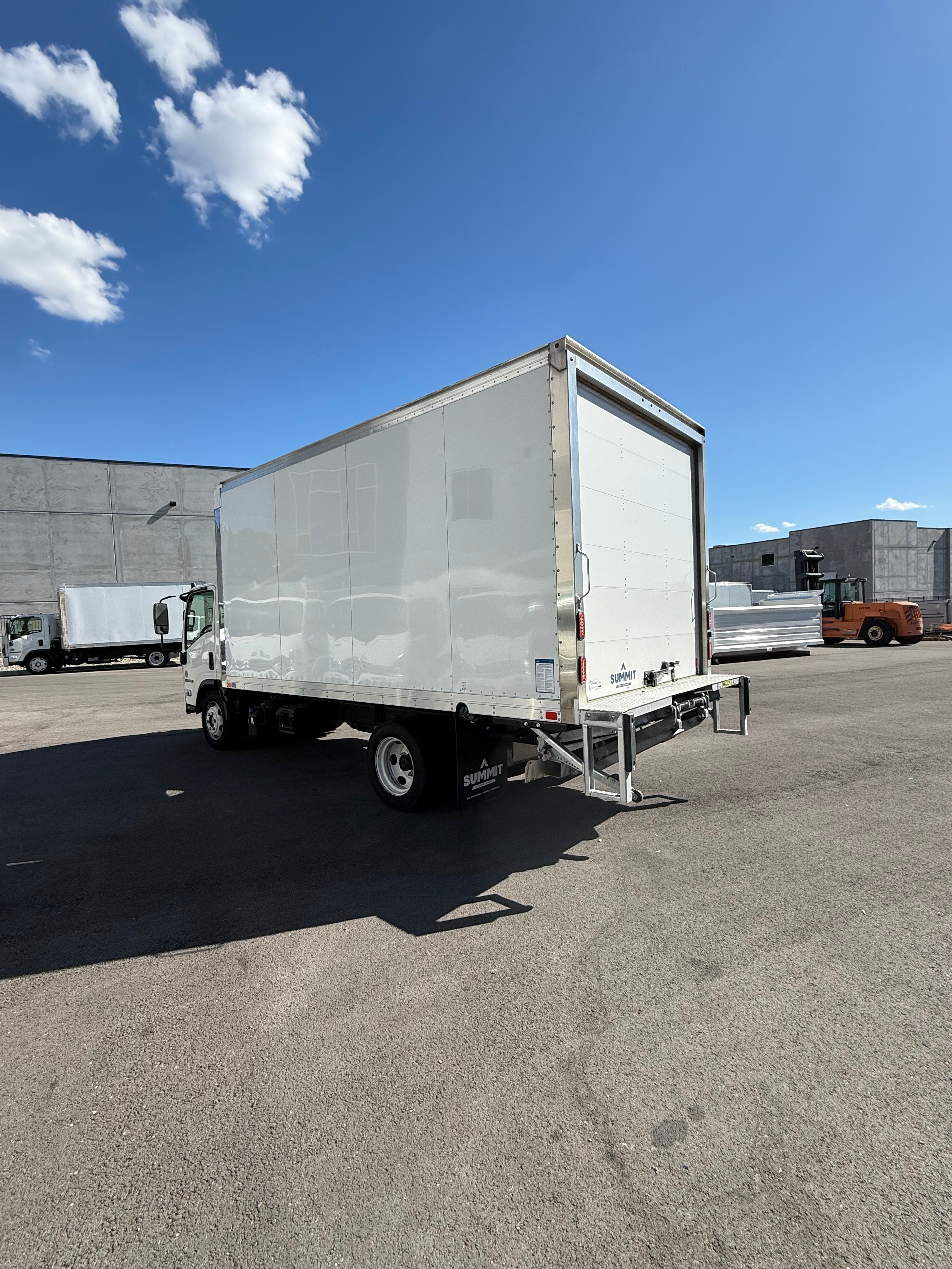 2025 ISUZU NRR Diesel 16" Box Truck Demo