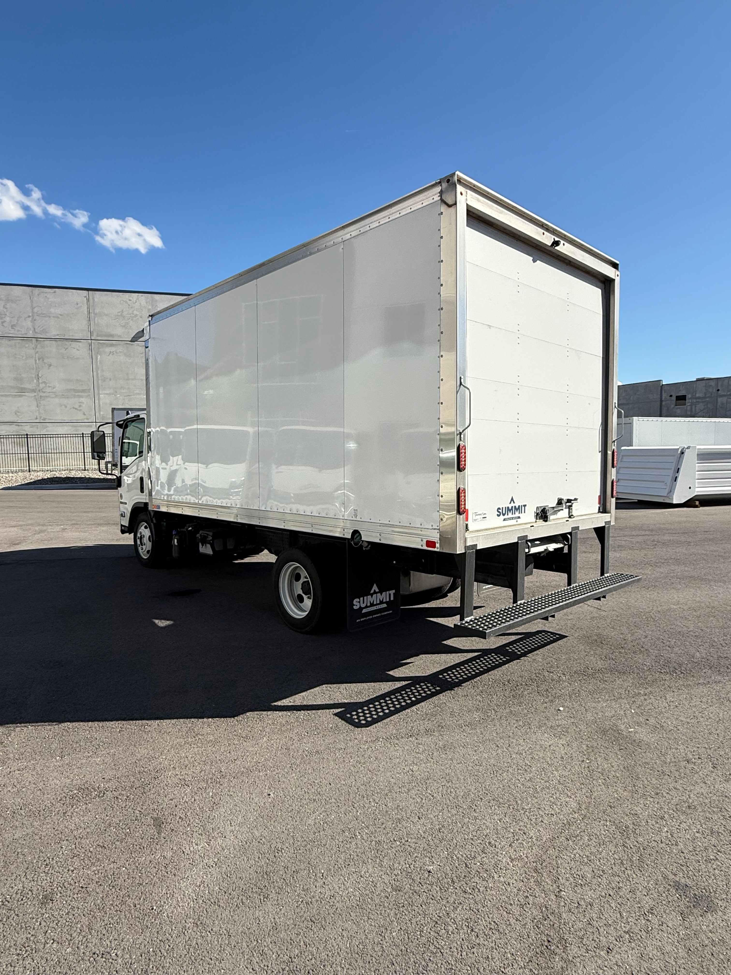 2025 ISUZU NRR Diesel 16" Box Truck Demo