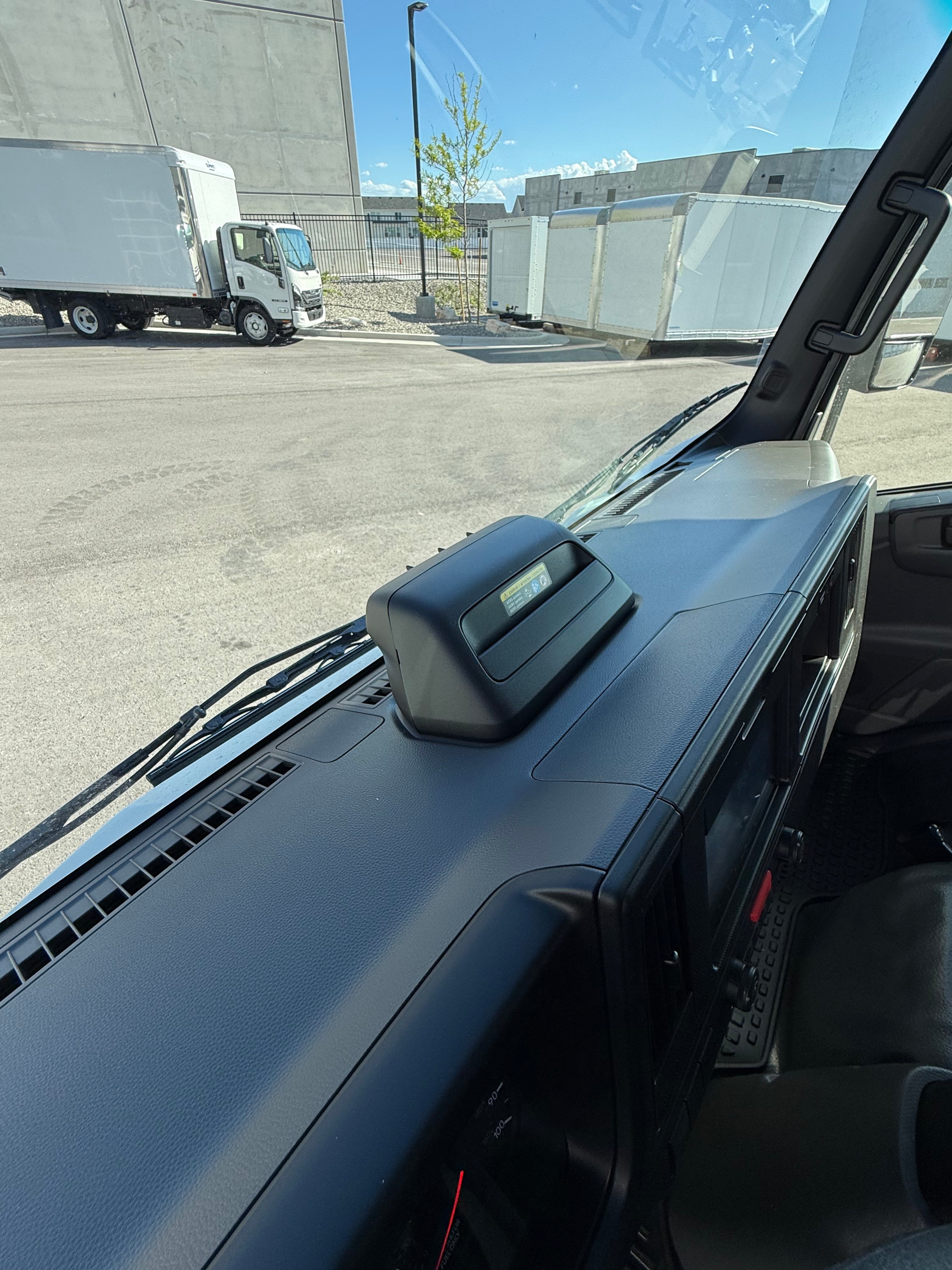 2025 ISUZU NRR Diesel 16" Box Truck Demo
