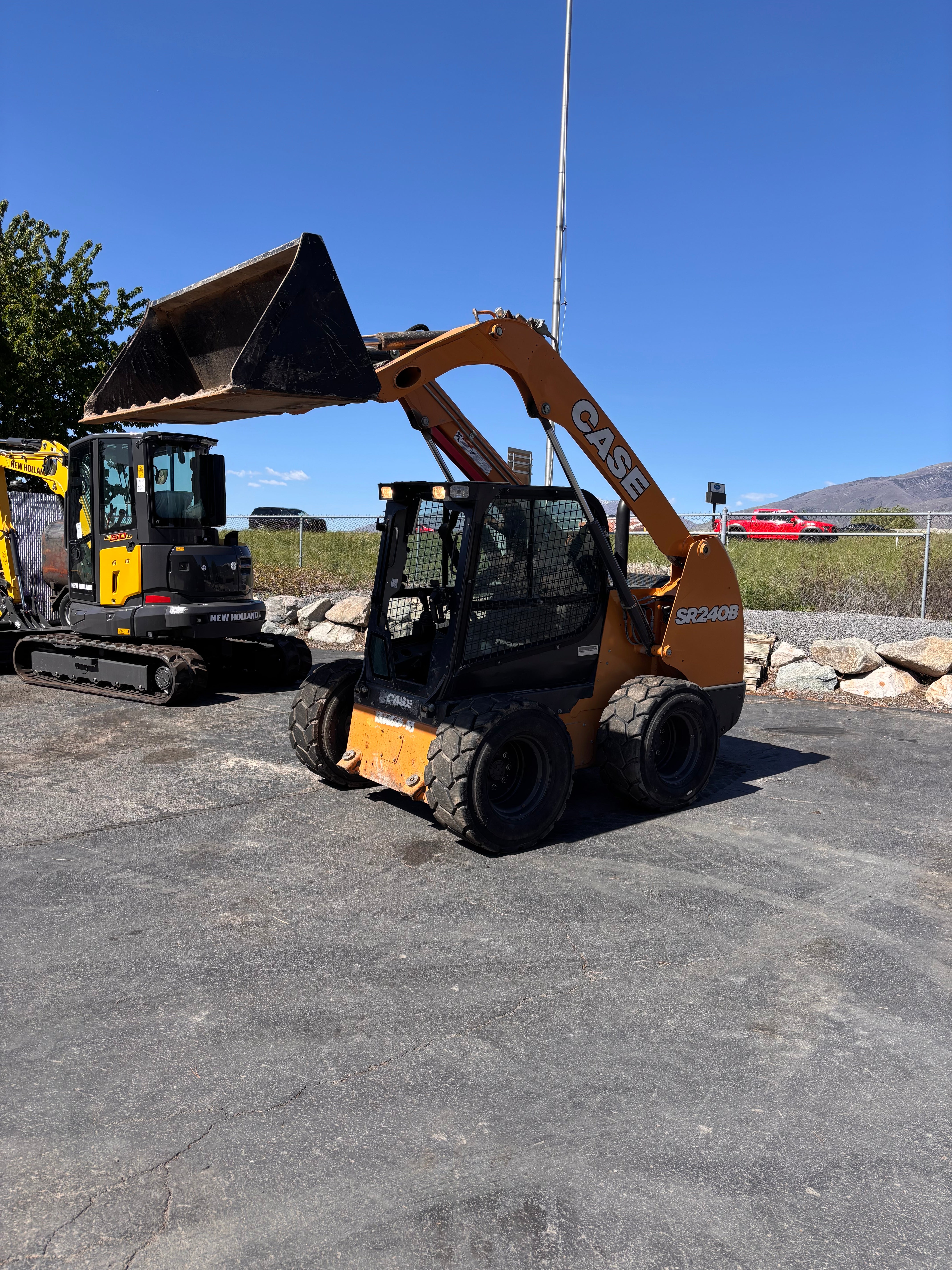 2022 CASE SR240B