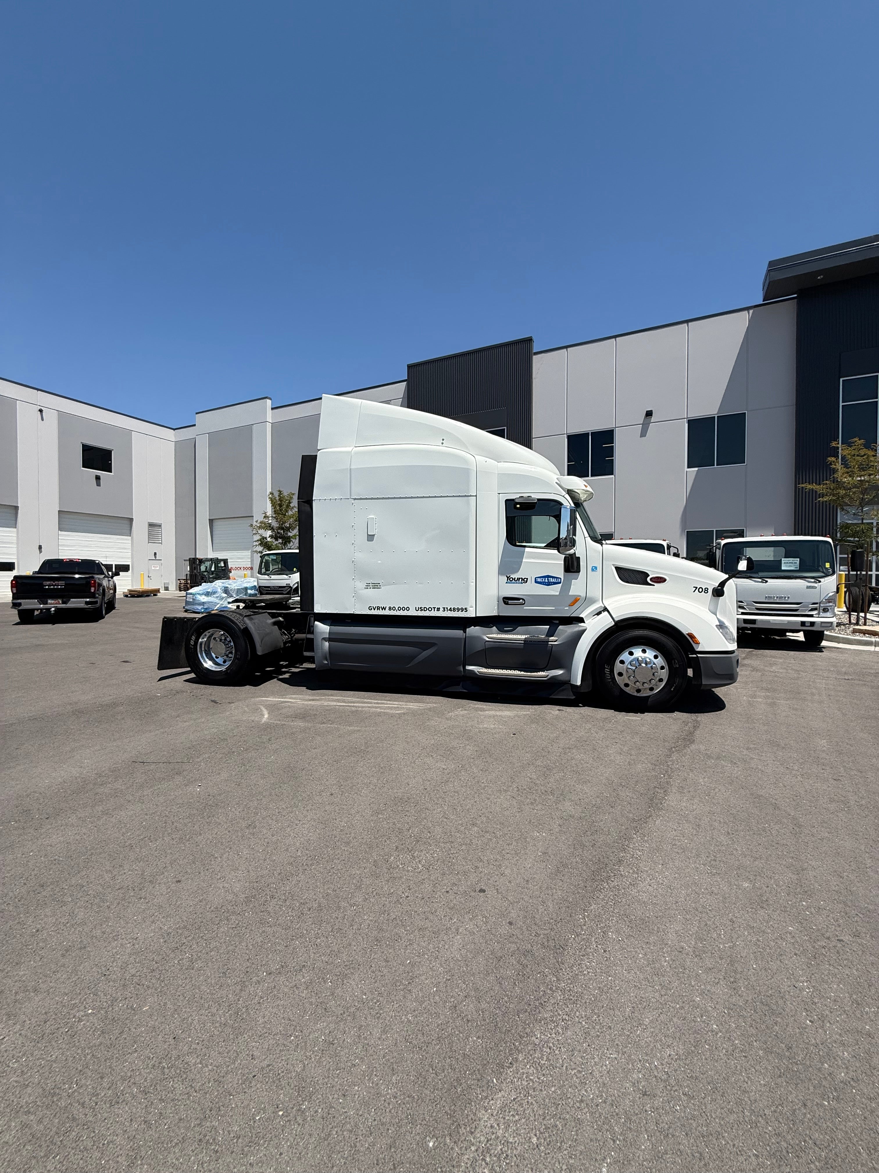 Used 2016 Peterbilt 579 Sleeper Truck