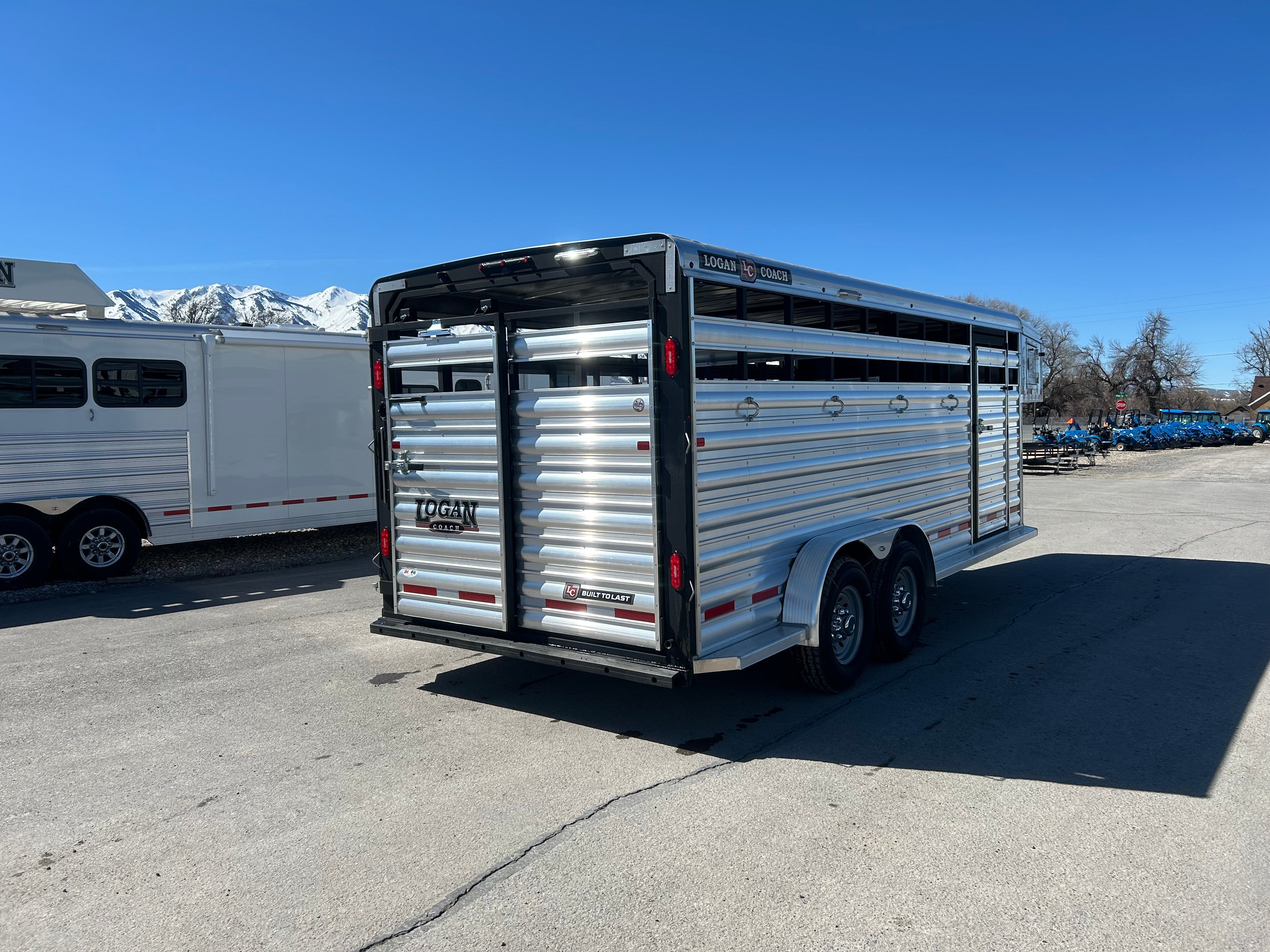 2024 LOGAN COACH 18' GN STOCK TRAILER