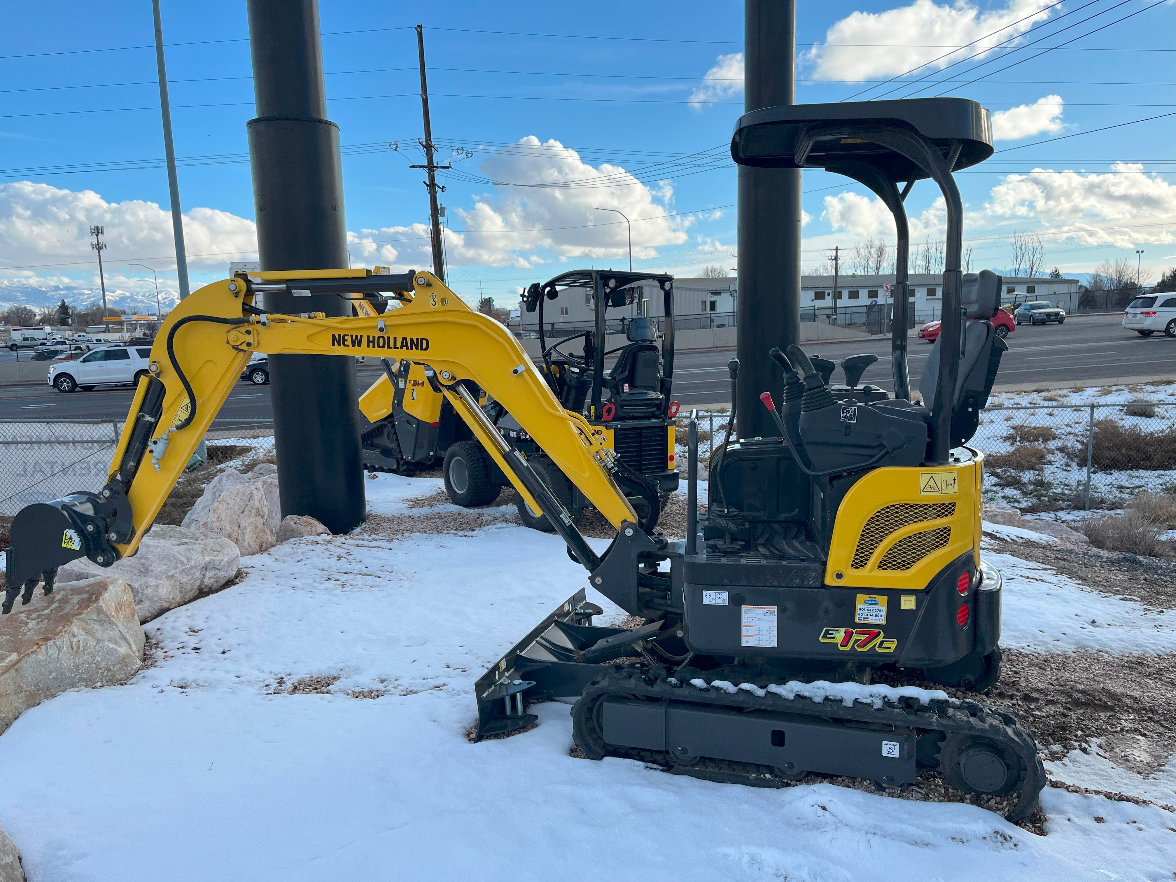 2025 New Holland E17C Mini Excavator