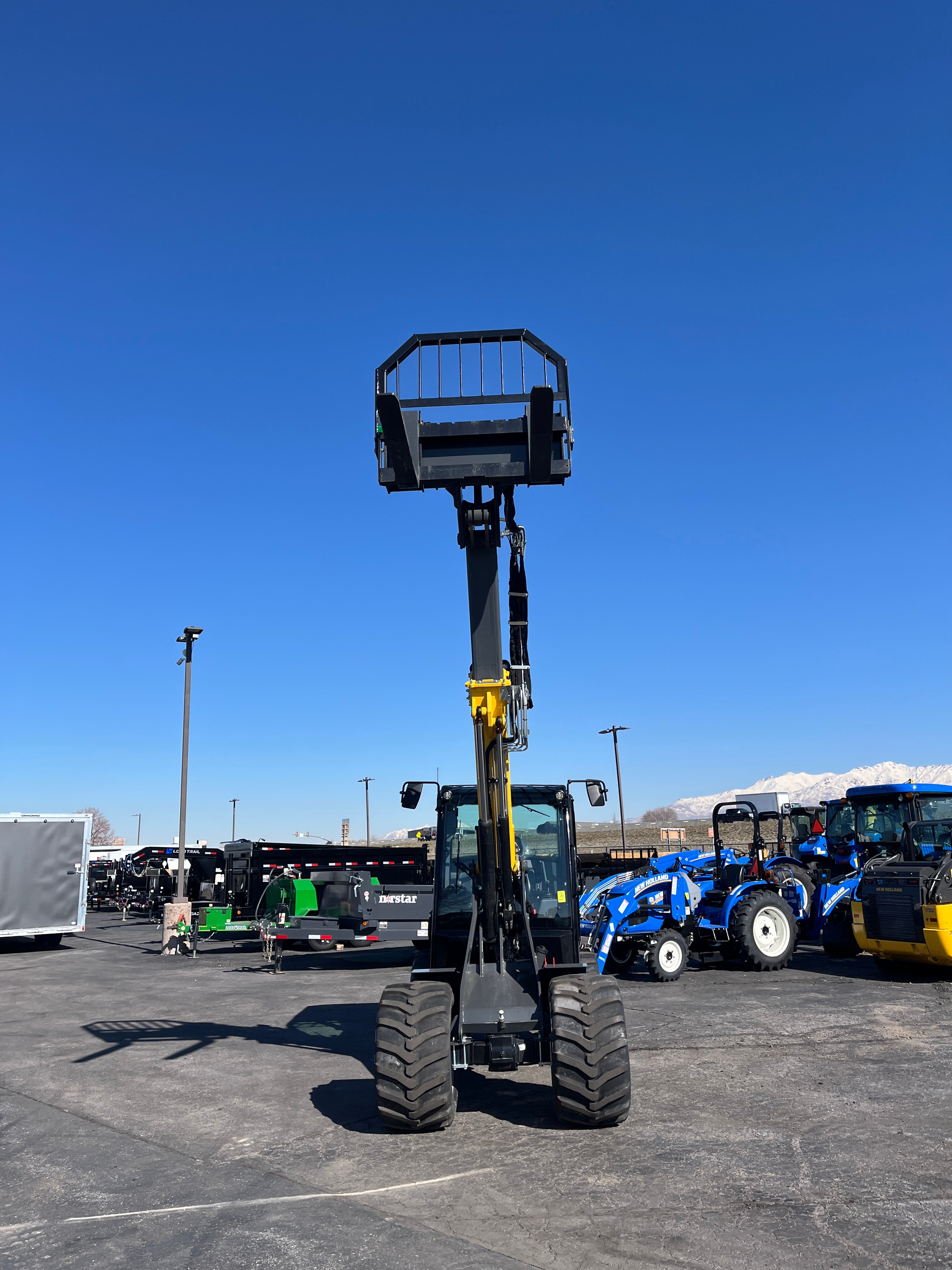 2025 New Holland ML35T Articulating Wheel Loader