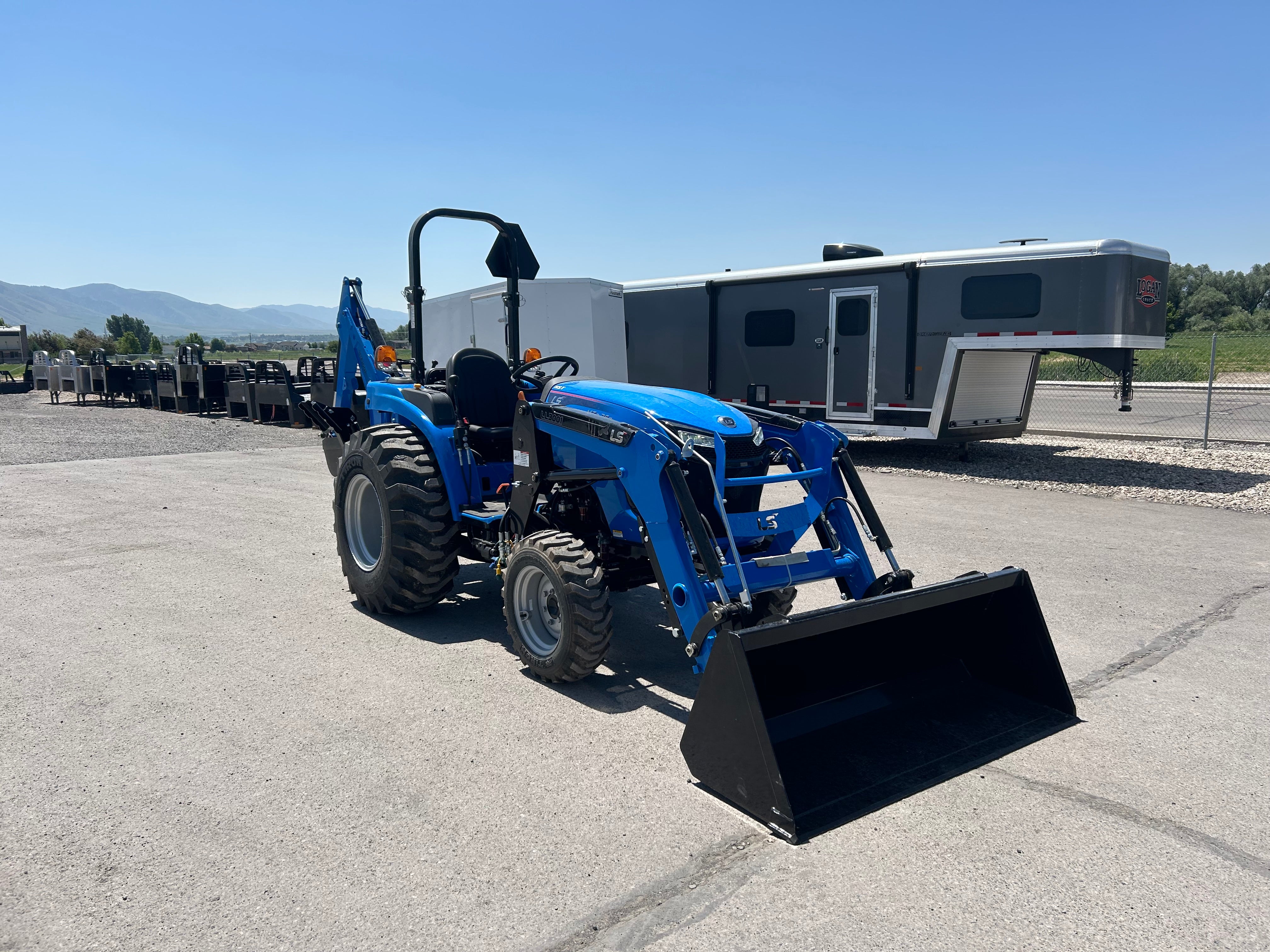 2024 LS Tractor MT226E