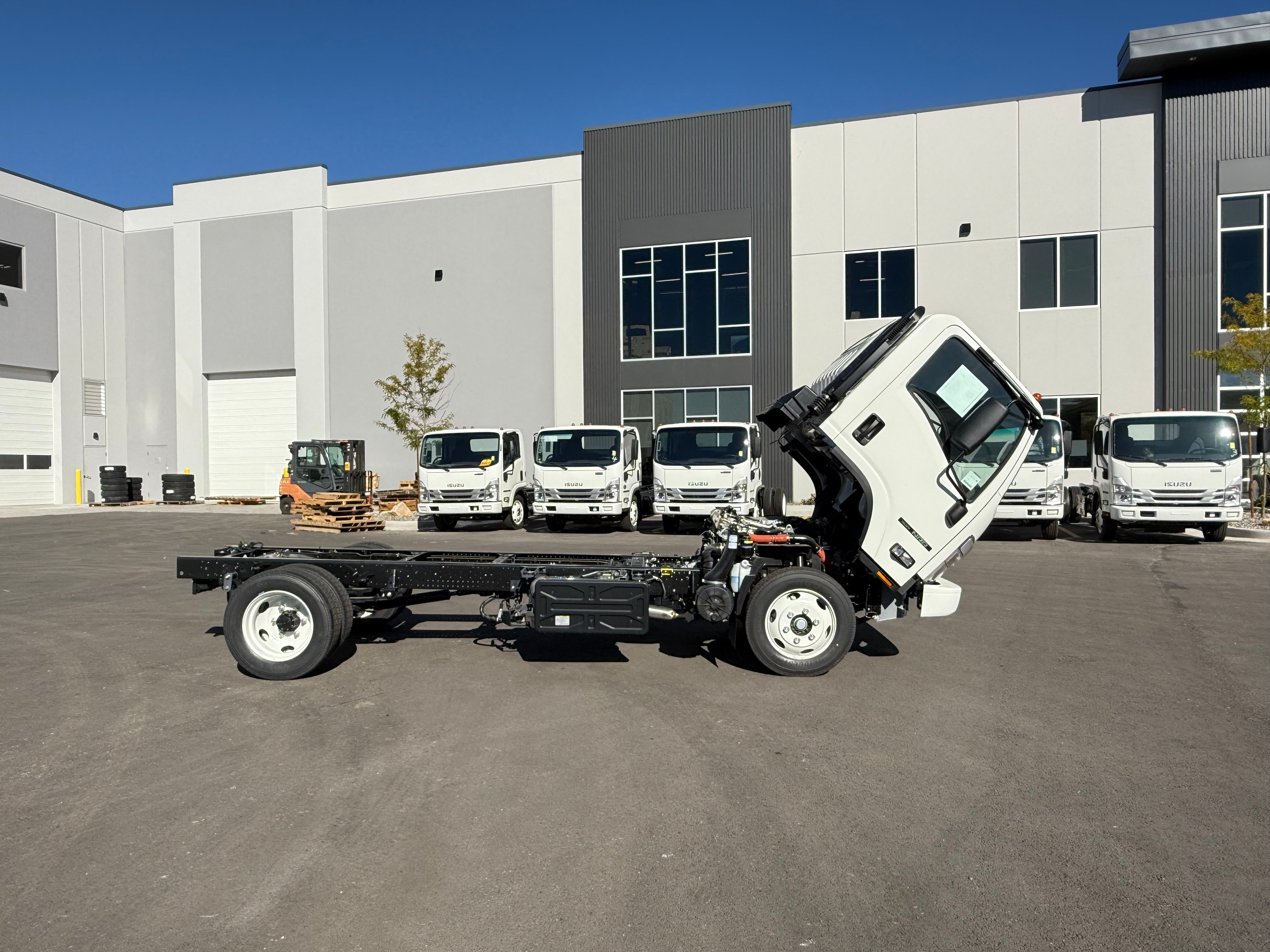 2024 ISUZU NRR DIESEL CAB AND CHASSIS