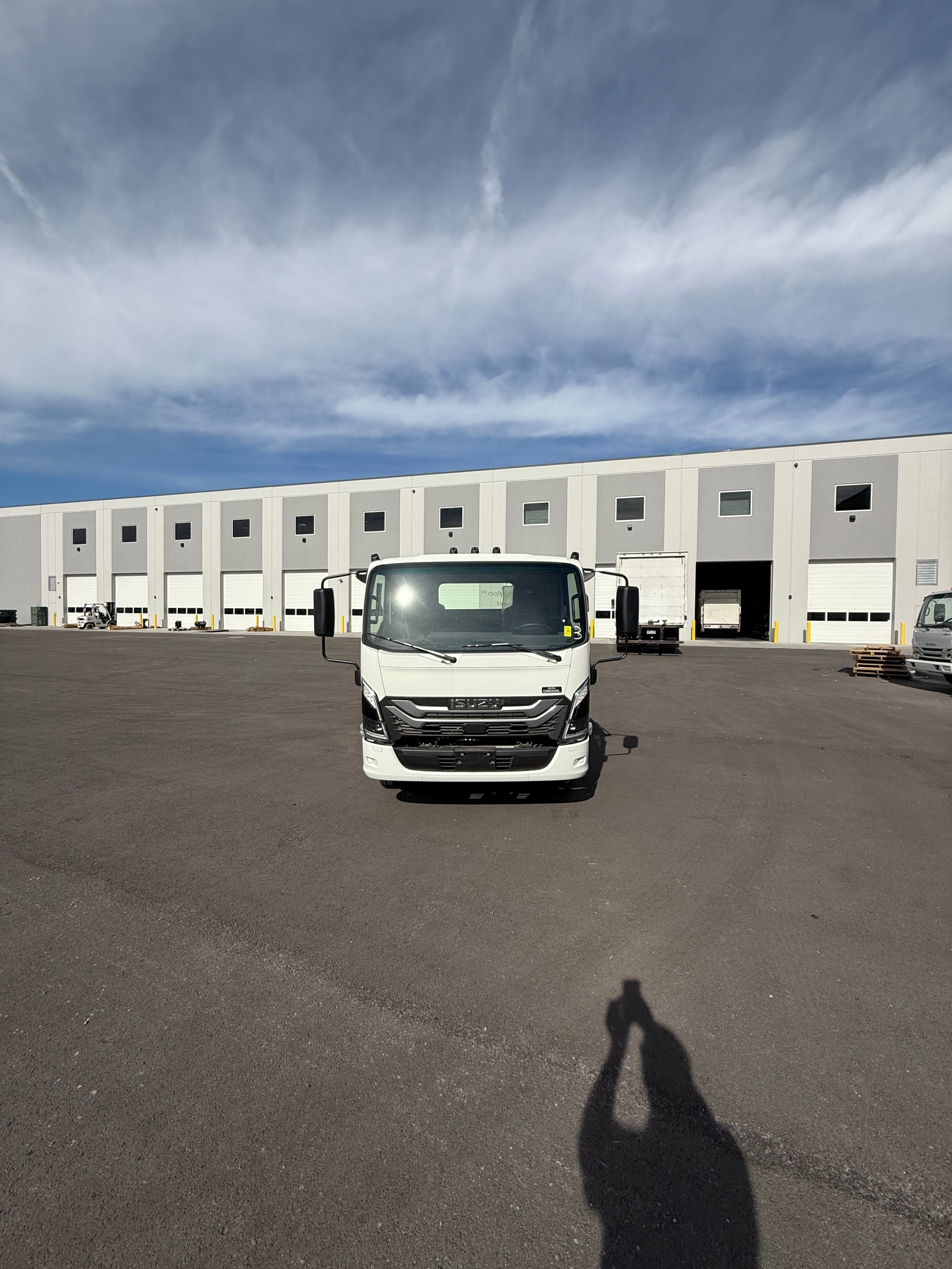 2025 ISUZU NRR DIESEL CAB AND CHASSIS