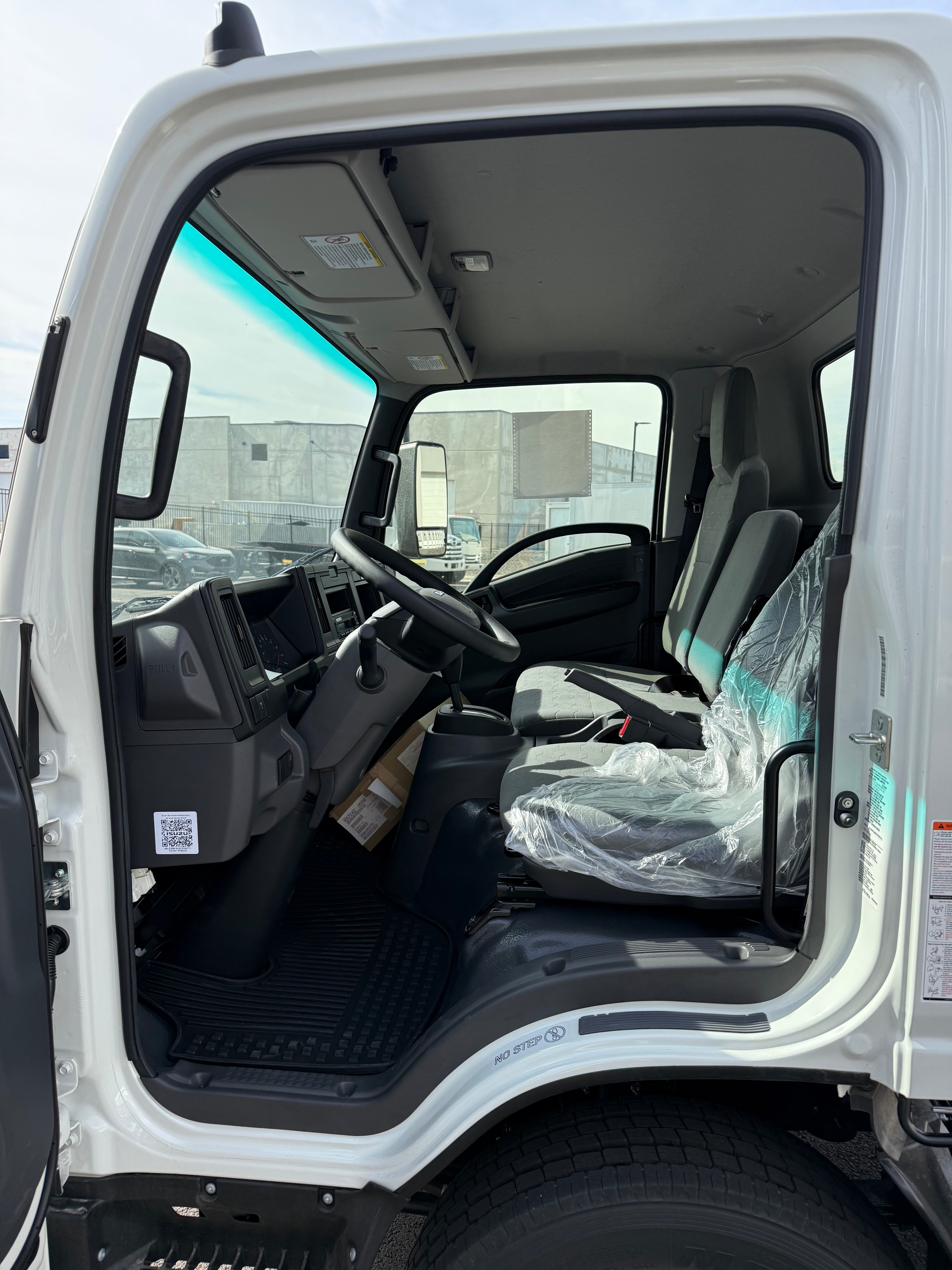 2025 ISUZU NRR DIESEL CAB AND CHASSIS