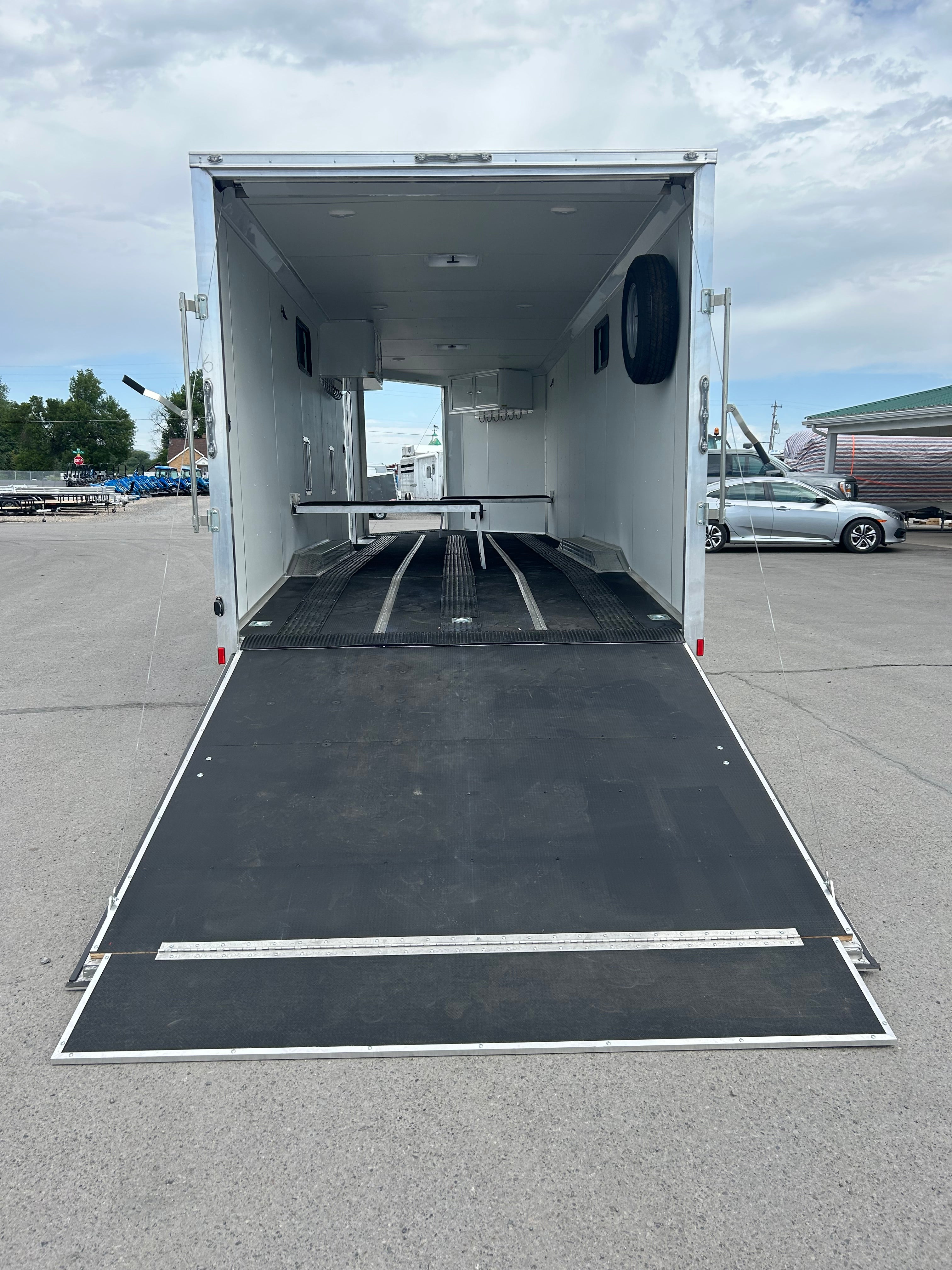 Cargo Mate Aluminum Redline 8.5 x 26+5 Enclosed Trailer