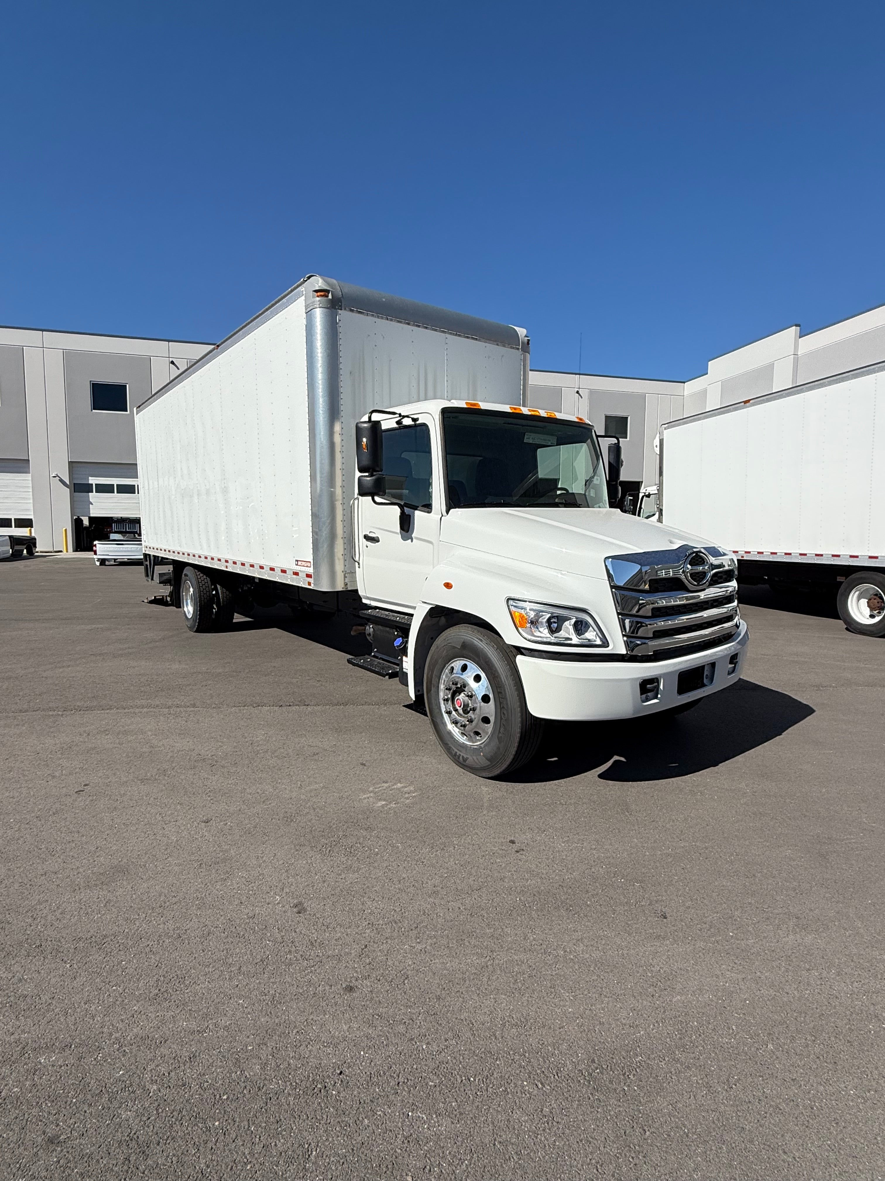 2025 HINO L6 Box Truck