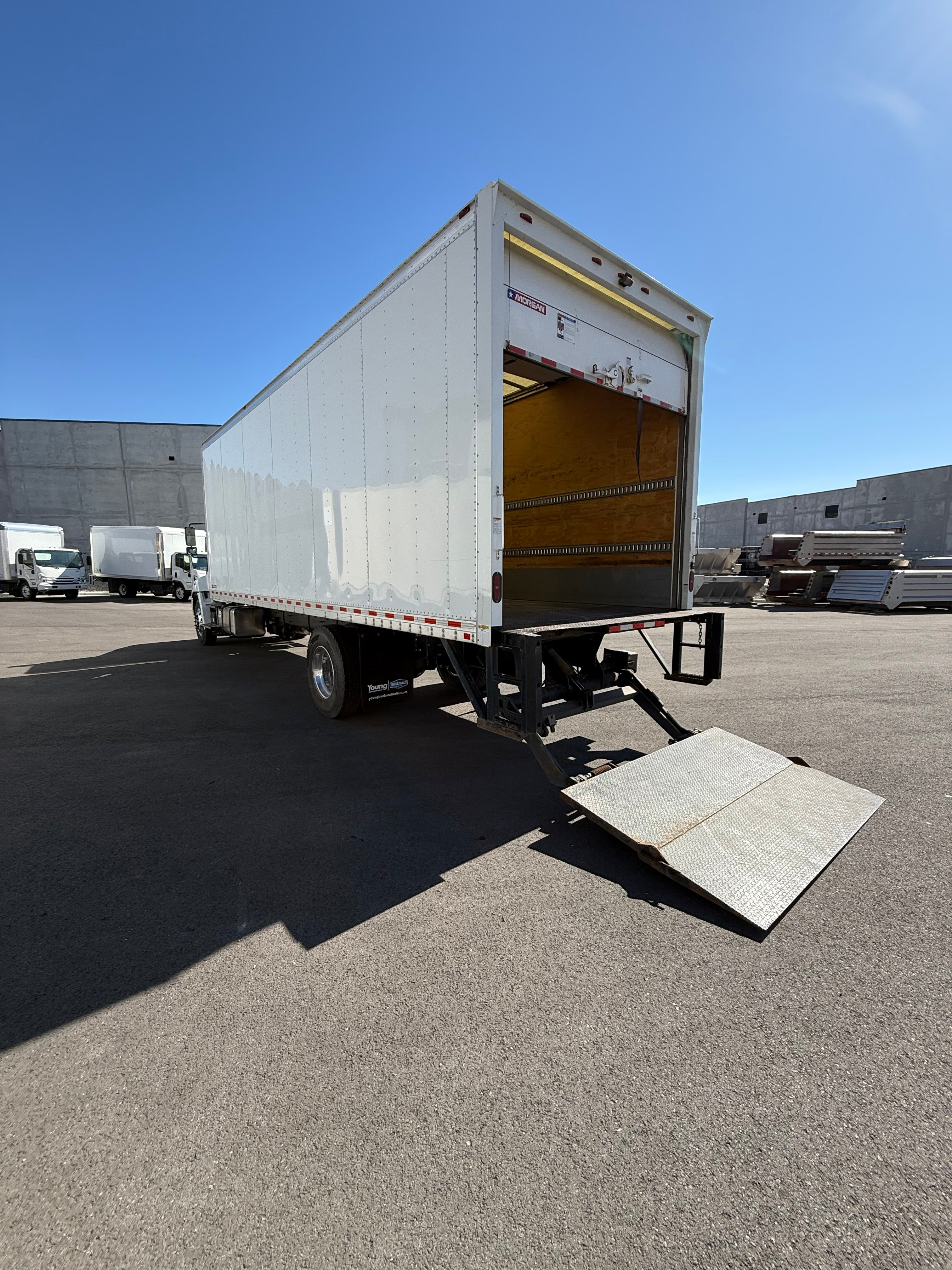 2025 HINO L6 Box Truck