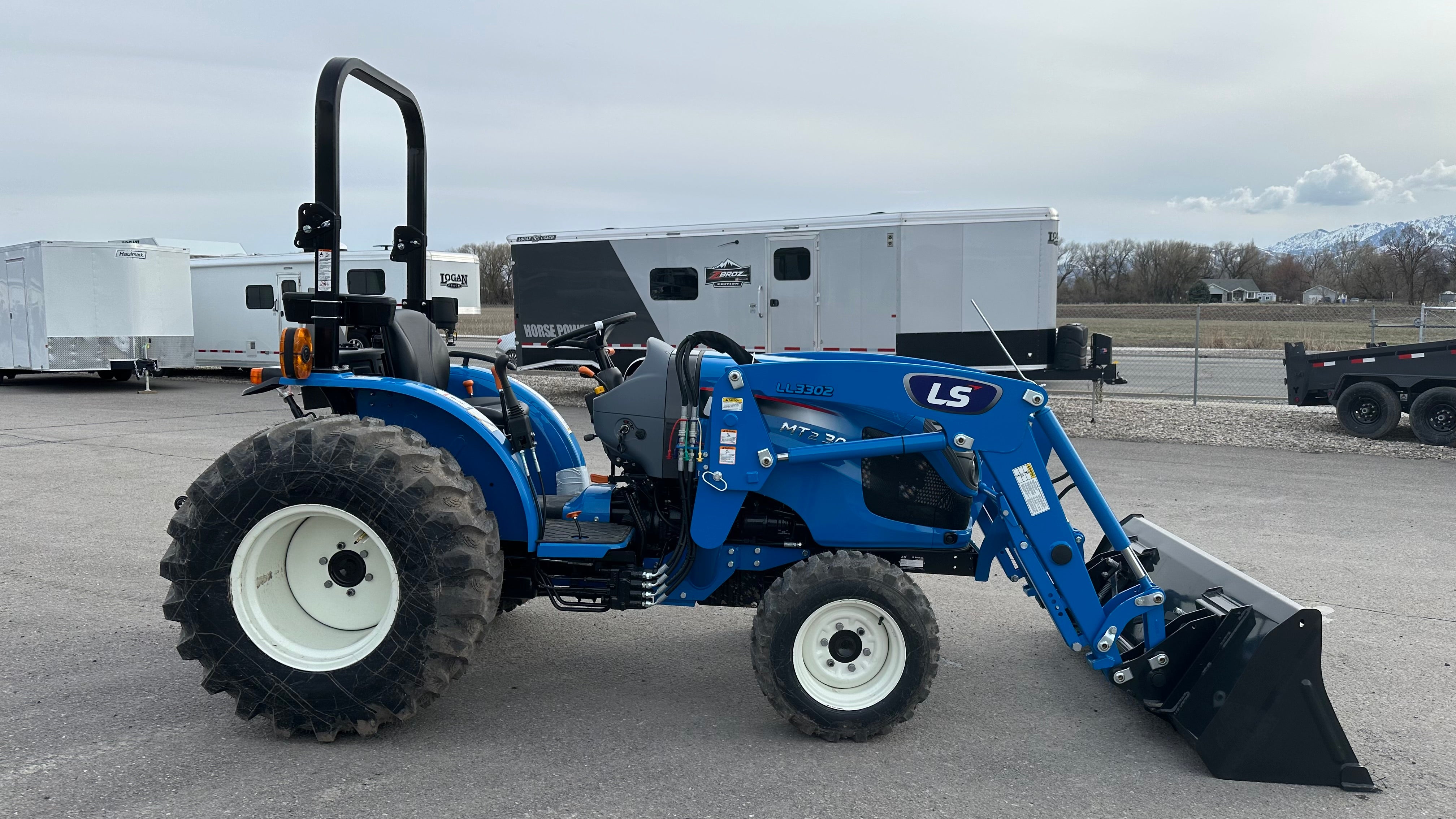2024 LS MT230E TRACTOR WITH LOADER