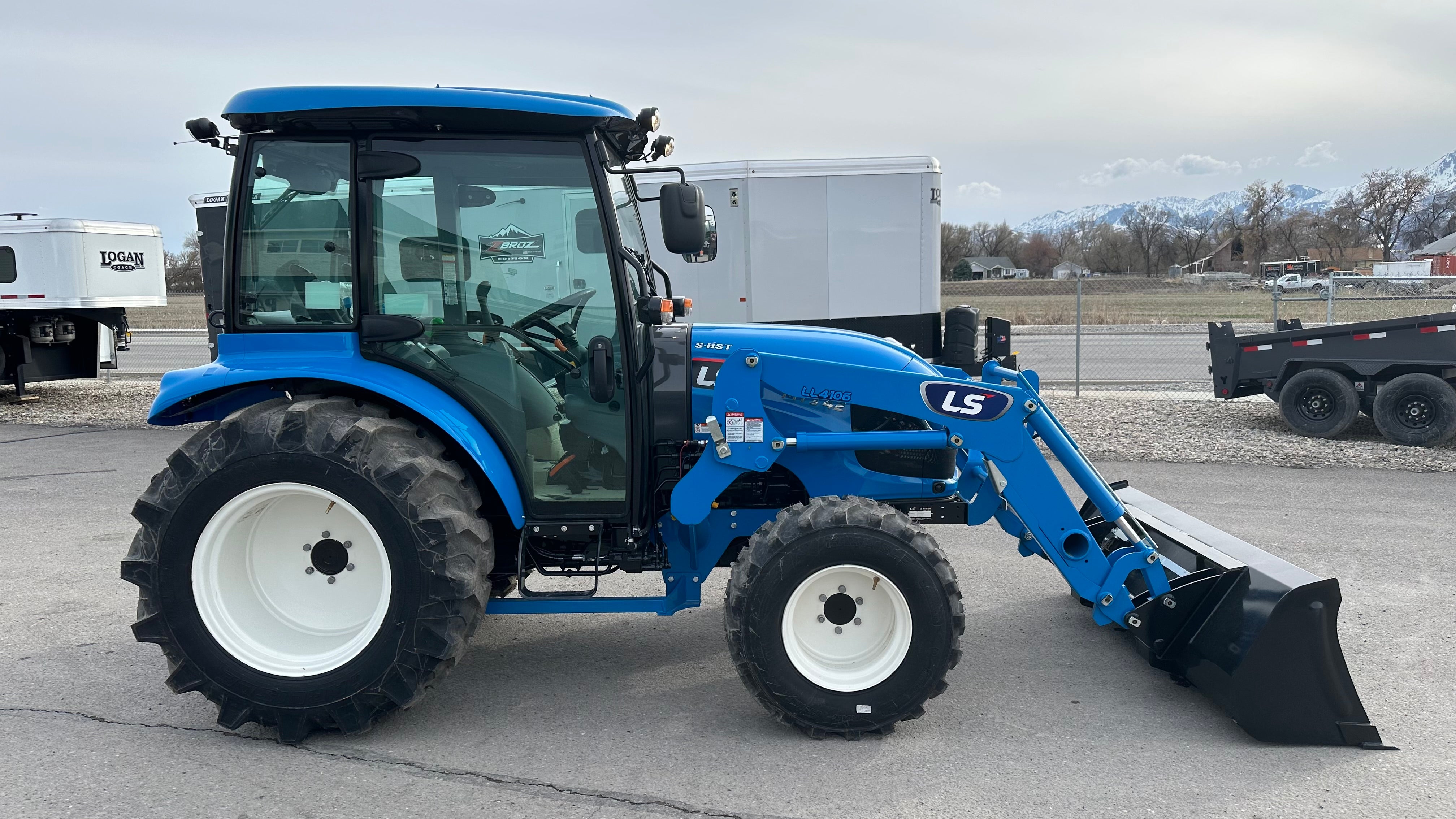 2024 LS MT342-HT TRACTOR WITH CAB AND LOADER
