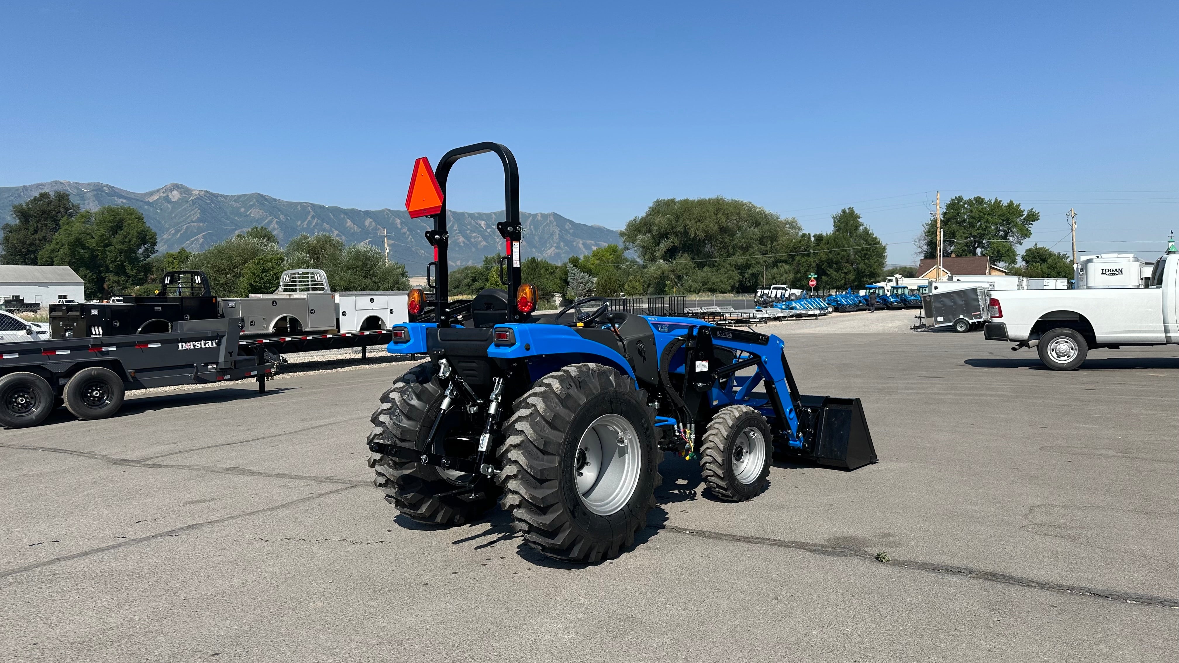 2024 LS Tractor MT226E