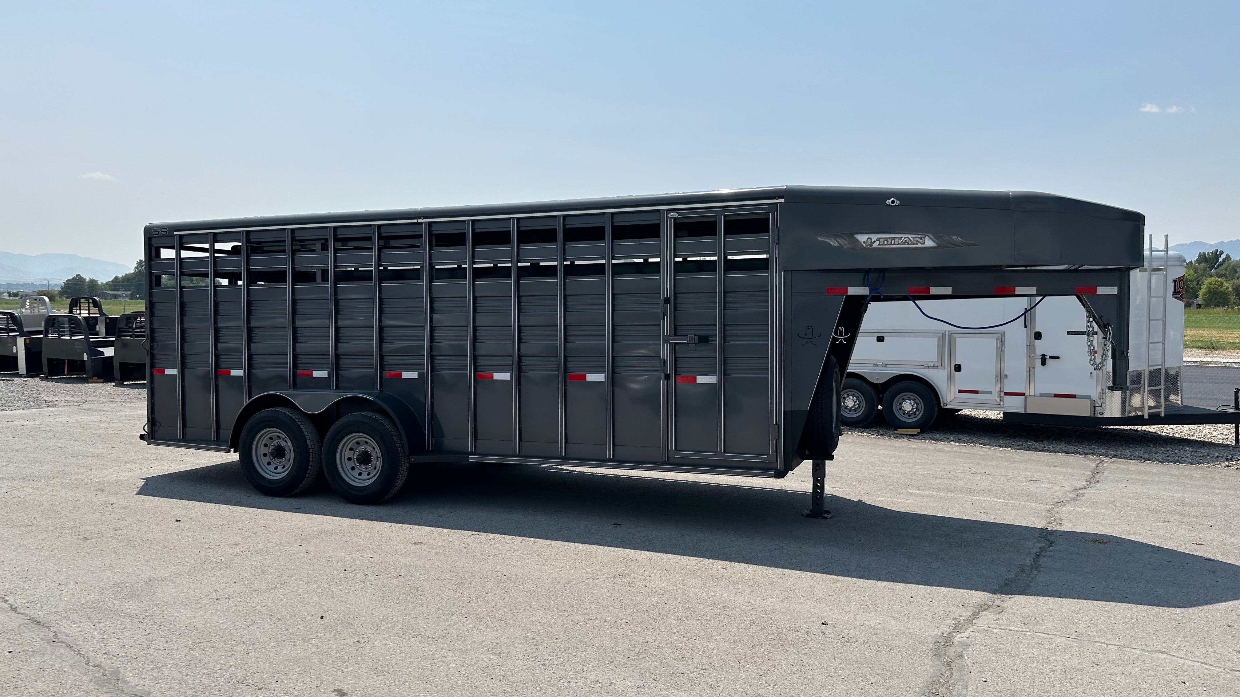 2025 Titan 20' Gooseneck Stock Trailer