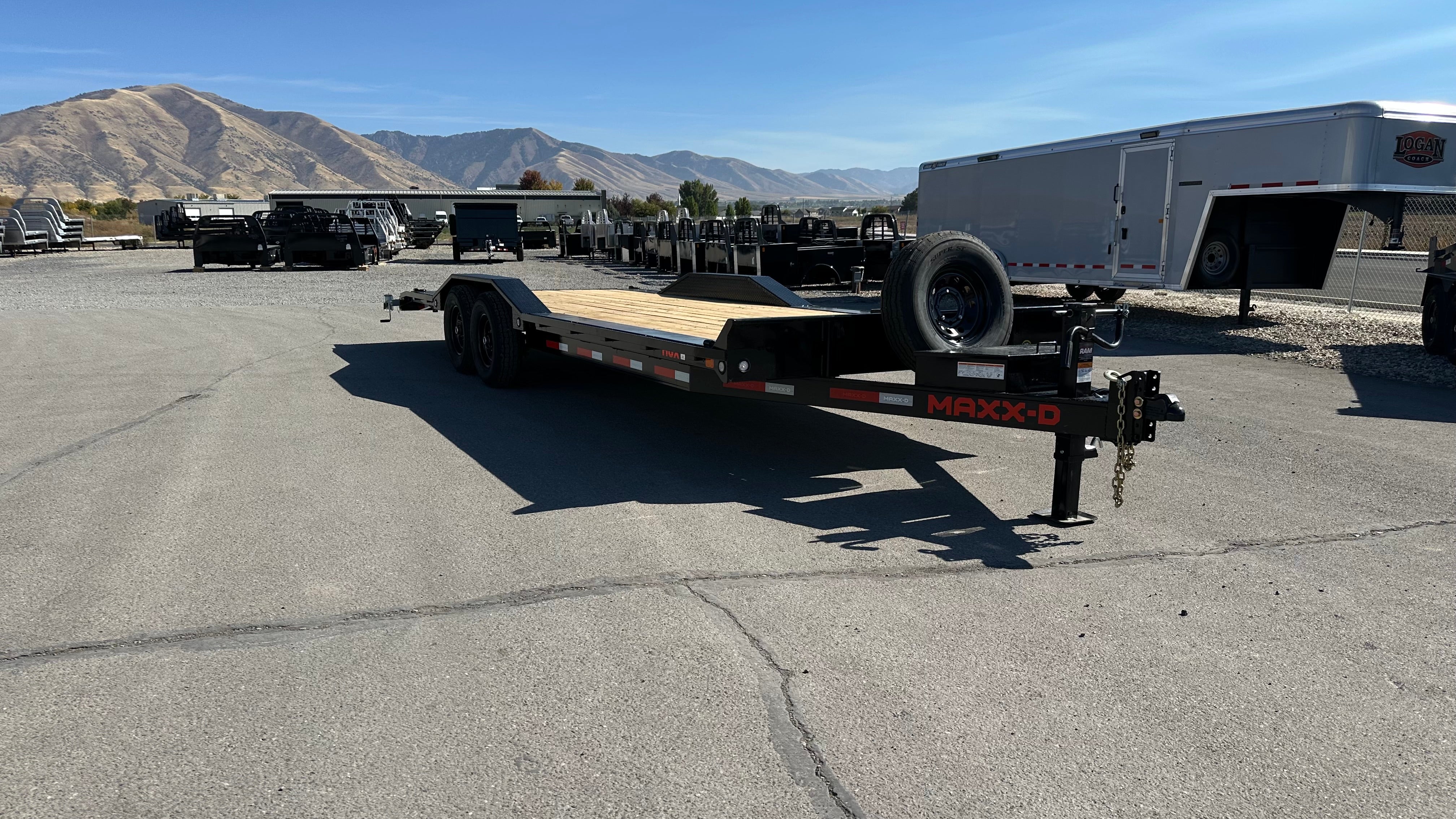 2025 MAXX-D H6X 24' Buggy Hauler