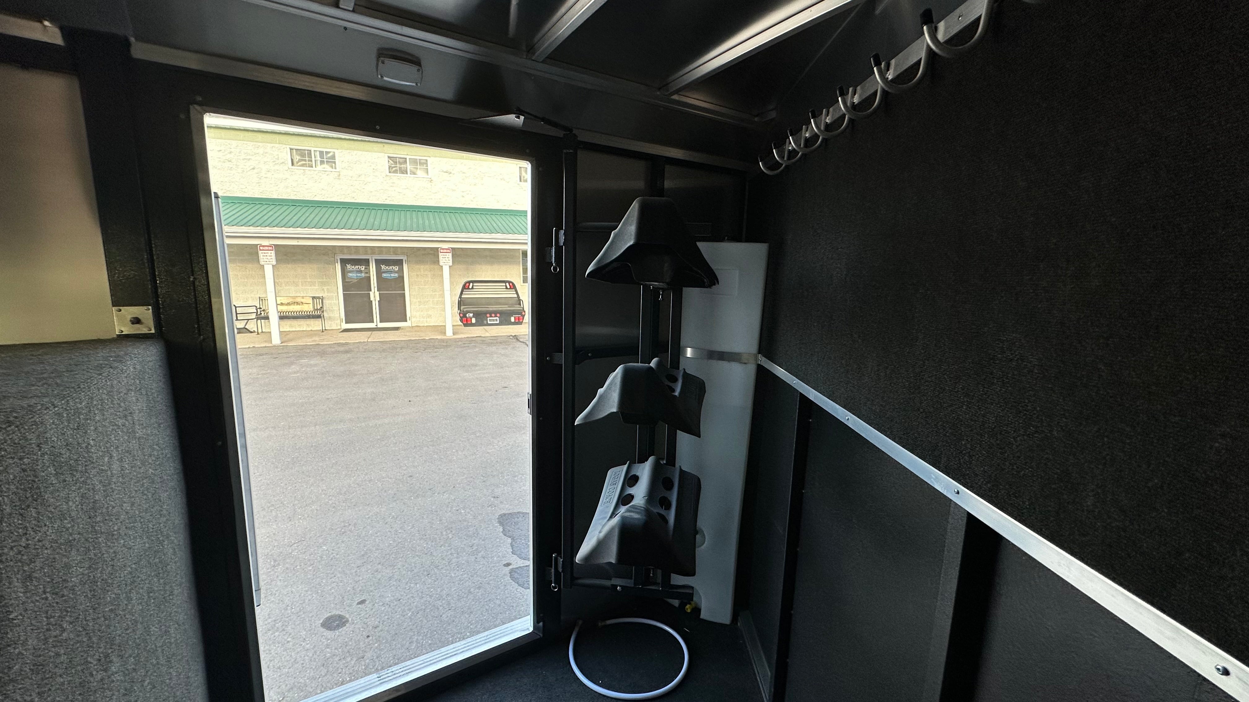 Used 2020 Logan Coach 3 Horse Bullseye Gooseneck