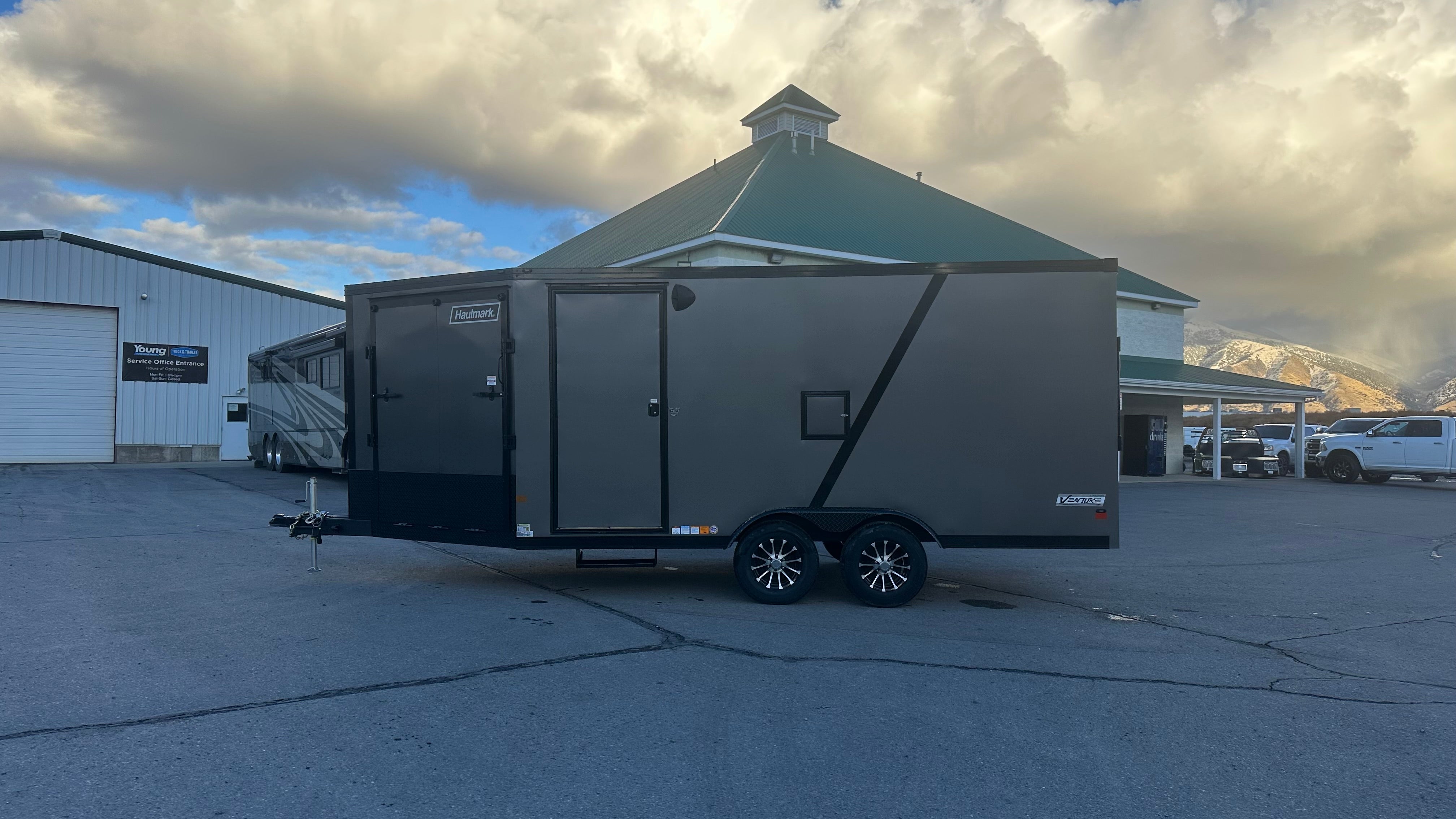 2025 Haulmark 8.5X22 Sled Trailer