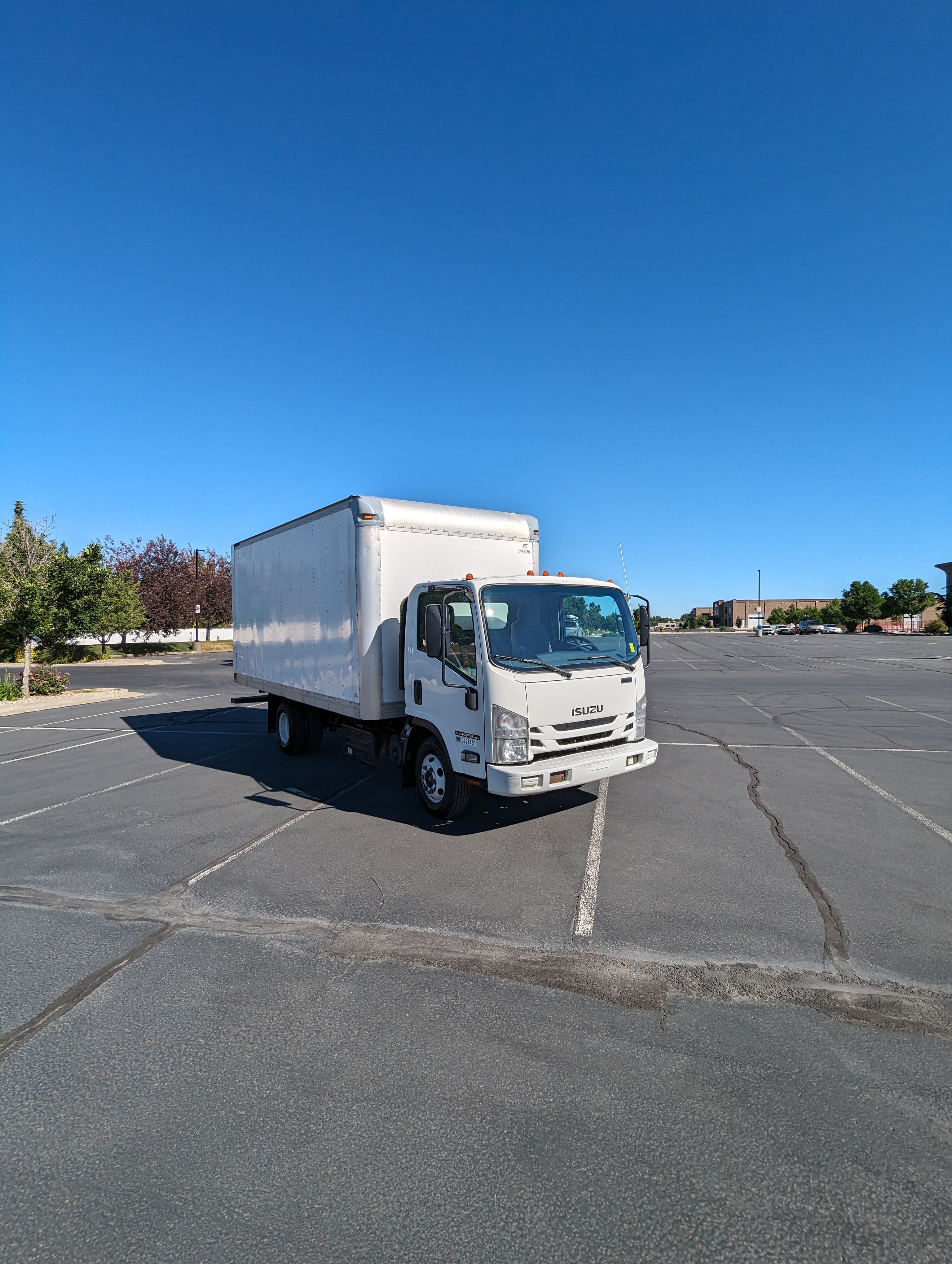 USED 2018 ISUZU NPRHD 16' BOX TRUCK