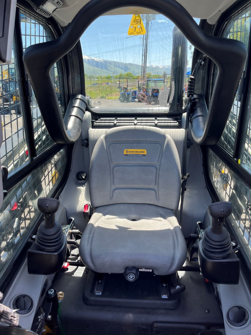 New Holland L320 Skid Steer