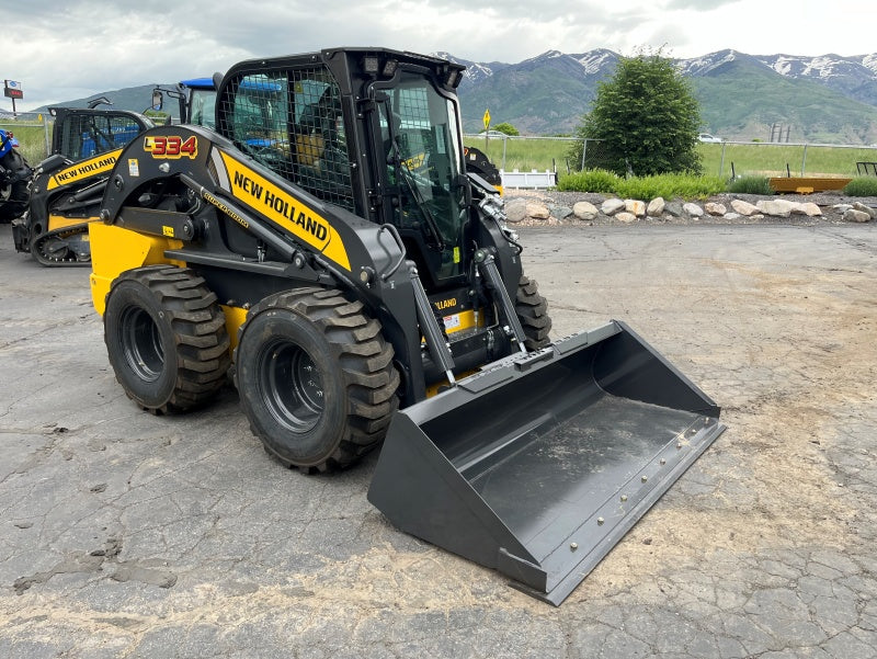 New Holland L334 Skid Steer