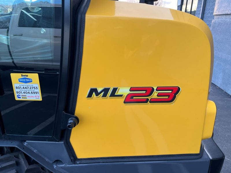 New Holland ML23 Small Articulating Loader